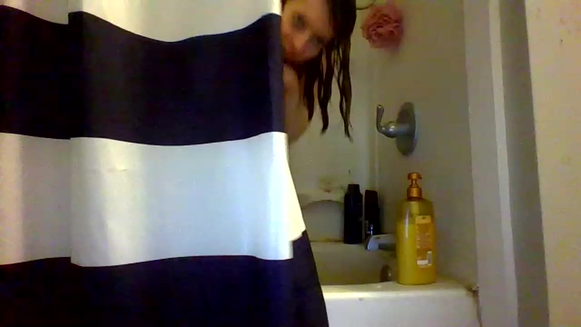 Gallery image thumbnail from Hunni_Bunzz's myfreecams stream on, 01/20/2023, 19:44 image 12 of 20