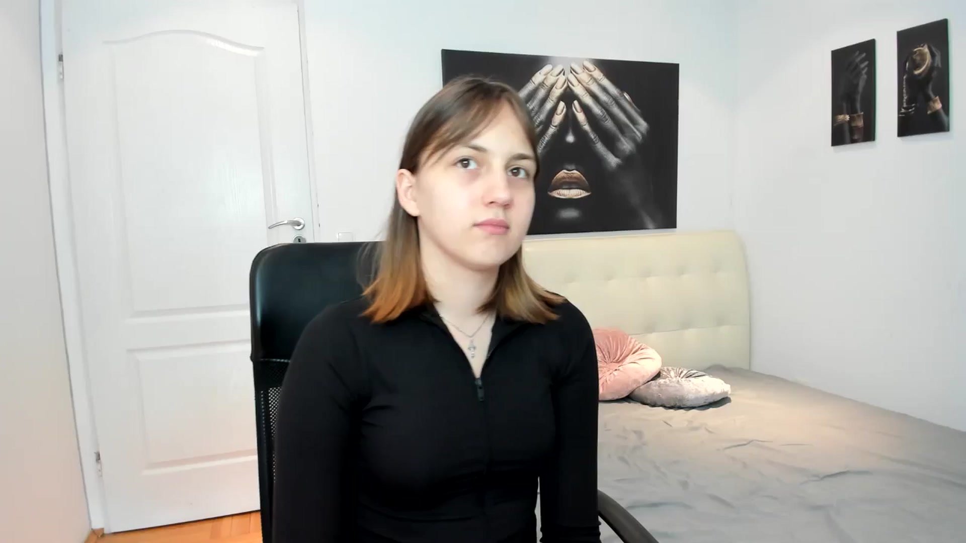 Gallery image thumbnail from HunterGirll's myfreecams stream on, 04/18/2024, 09:24 image 20 of 20