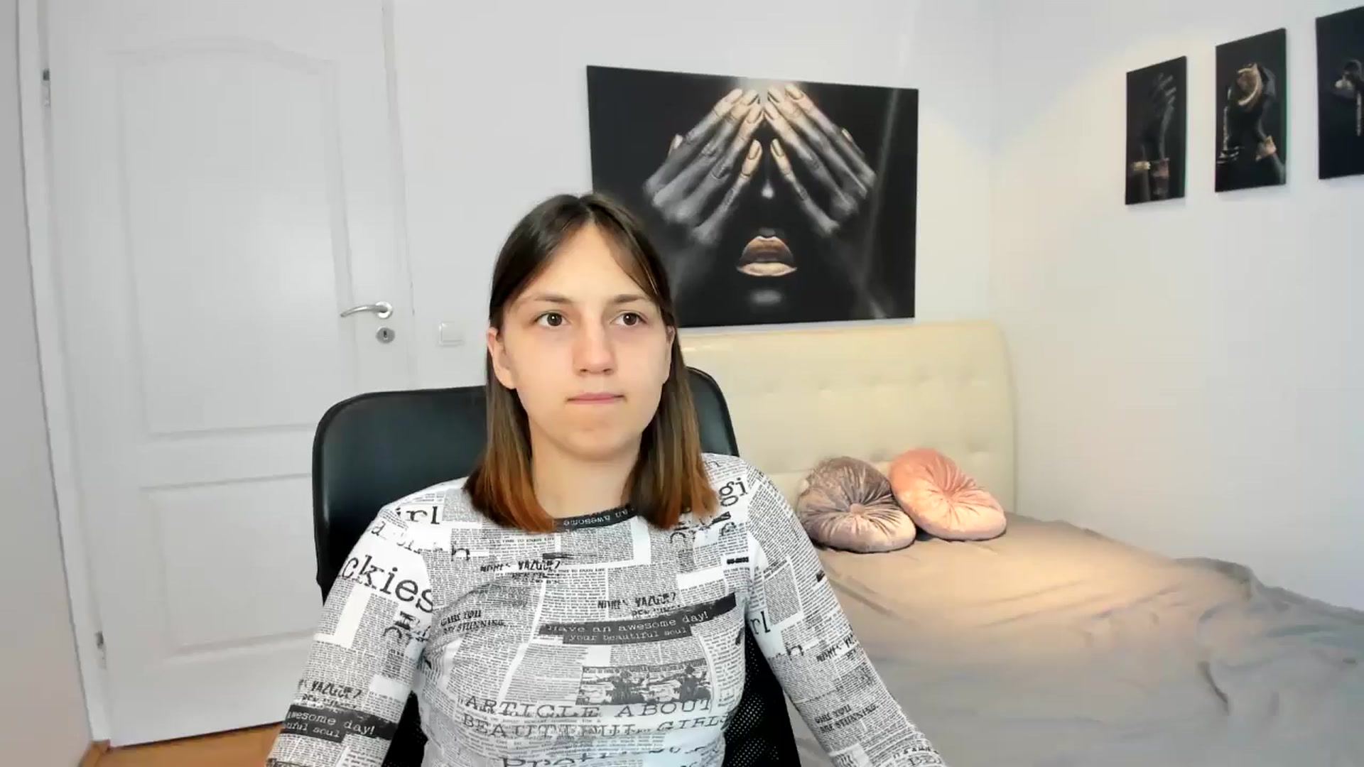 Gallery image thumbnail from HunterGirll's myfreecams stream on, 05/03/2024, 11:52 image 10 of 20