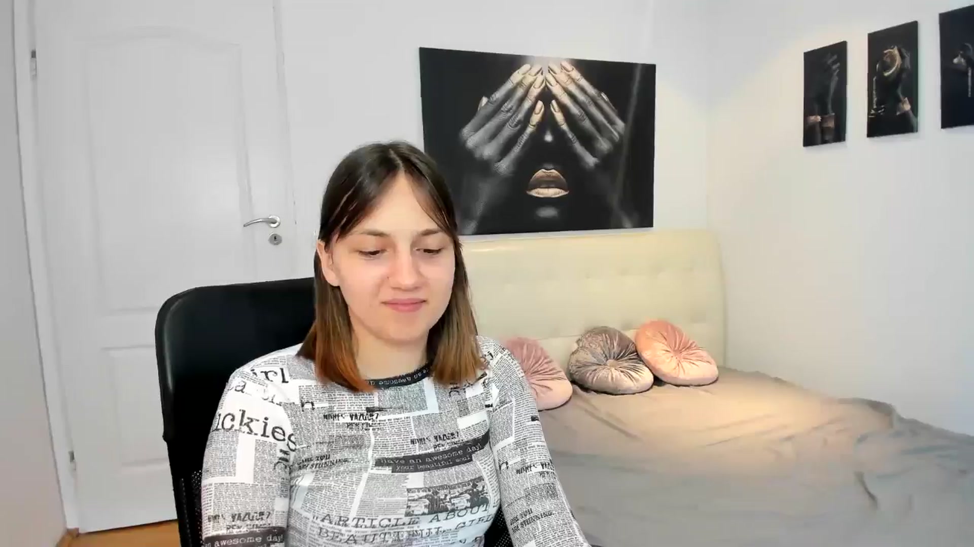 Gallery image thumbnail from HunterGirll's myfreecams stream on, 05/03/2024, 11:52 image 12 of 20