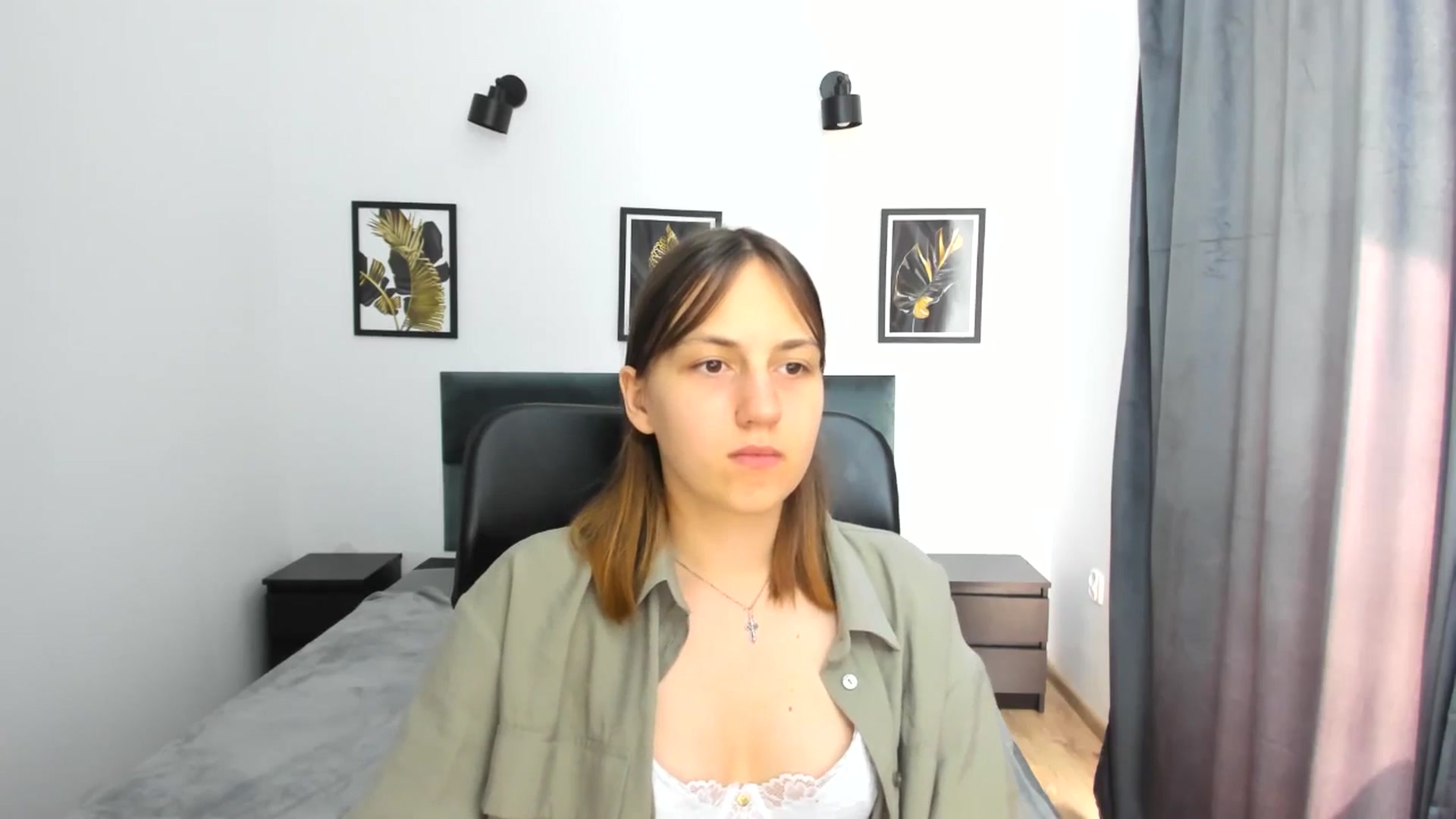 Gallery image thumbnail from HunterGirll's myfreecams stream on, 05/18/2024, 14:09 image 4 of 20