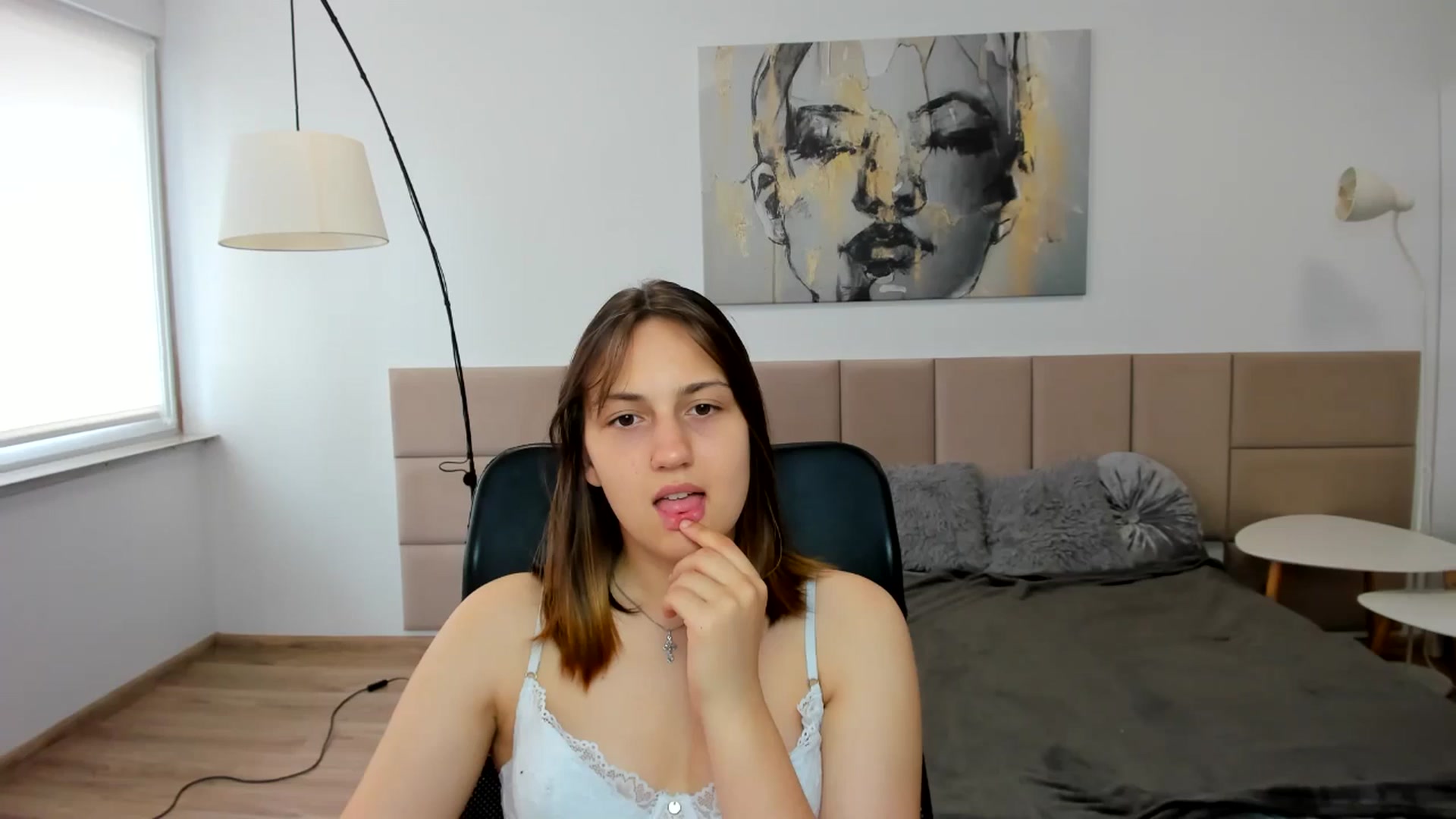 Gallery image thumbnail from HunterGirll's myfreecams stream on, 06/02/2024, 09:02 image 12 of 20