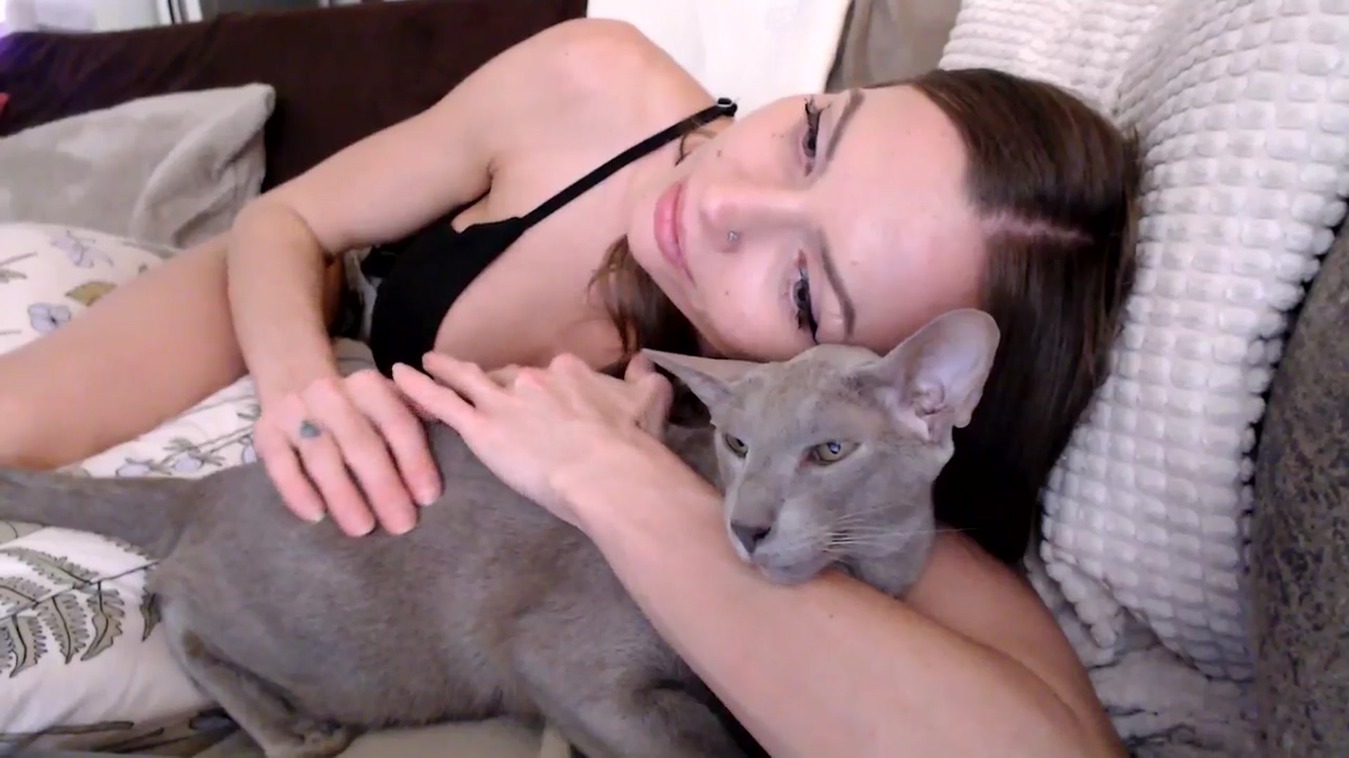 Gallery image thumbnail from HurricaneKat_'s myfreecams stream on, 11/28/2025, 01:38 image 14 of 20