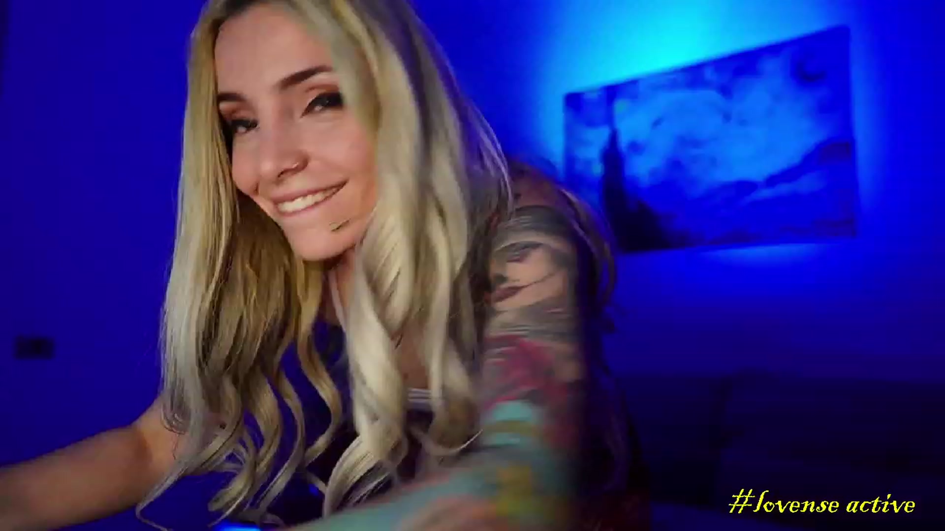Gallery image thumbnail from Hustler_Pixel's myfreecams stream on, 03/03/2023, 23:23 image 9 of 20