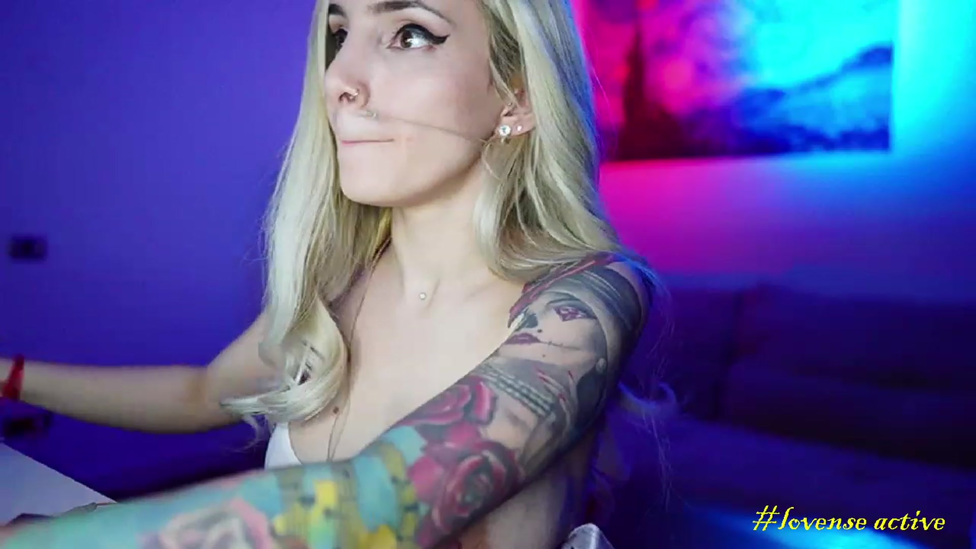 Gallery image thumbnail from Hustler_Pixel's myfreecams stream on, 03/04/2023, 01:02 image 4 of 20