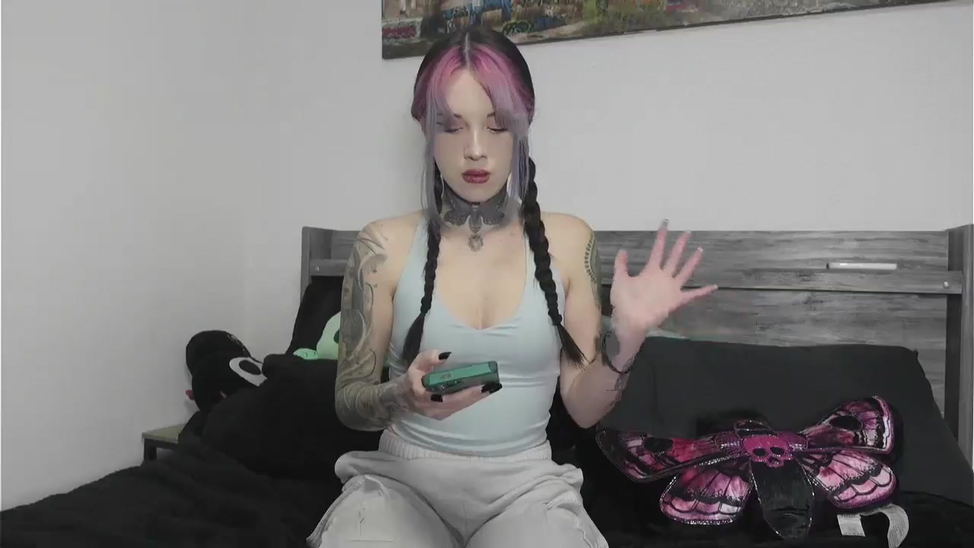 Gallery image thumbnail from Hxzel's myfreecams stream on, 03/10/2026, 01:53 image 12 of 20