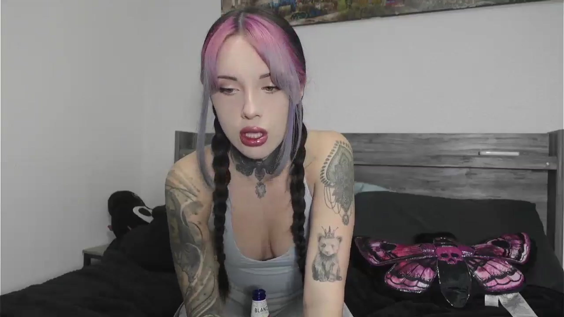 Gallery image thumbnail from Hxzel's myfreecams stream on, 03/10/2026, 01:53 image 4 of 20