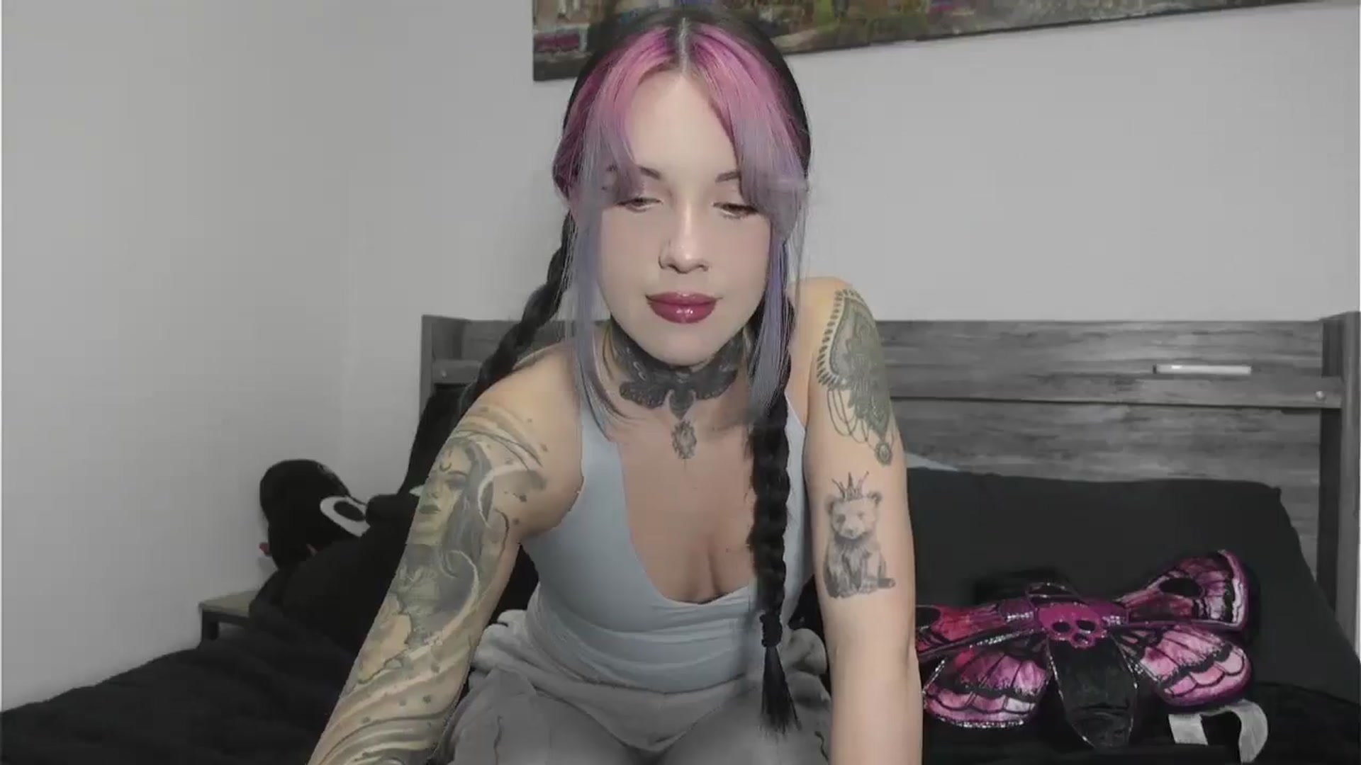 Gallery image thumbnail from Hxzel's myfreecams stream on, 03/10/2026, 01:53 image 11 of 20