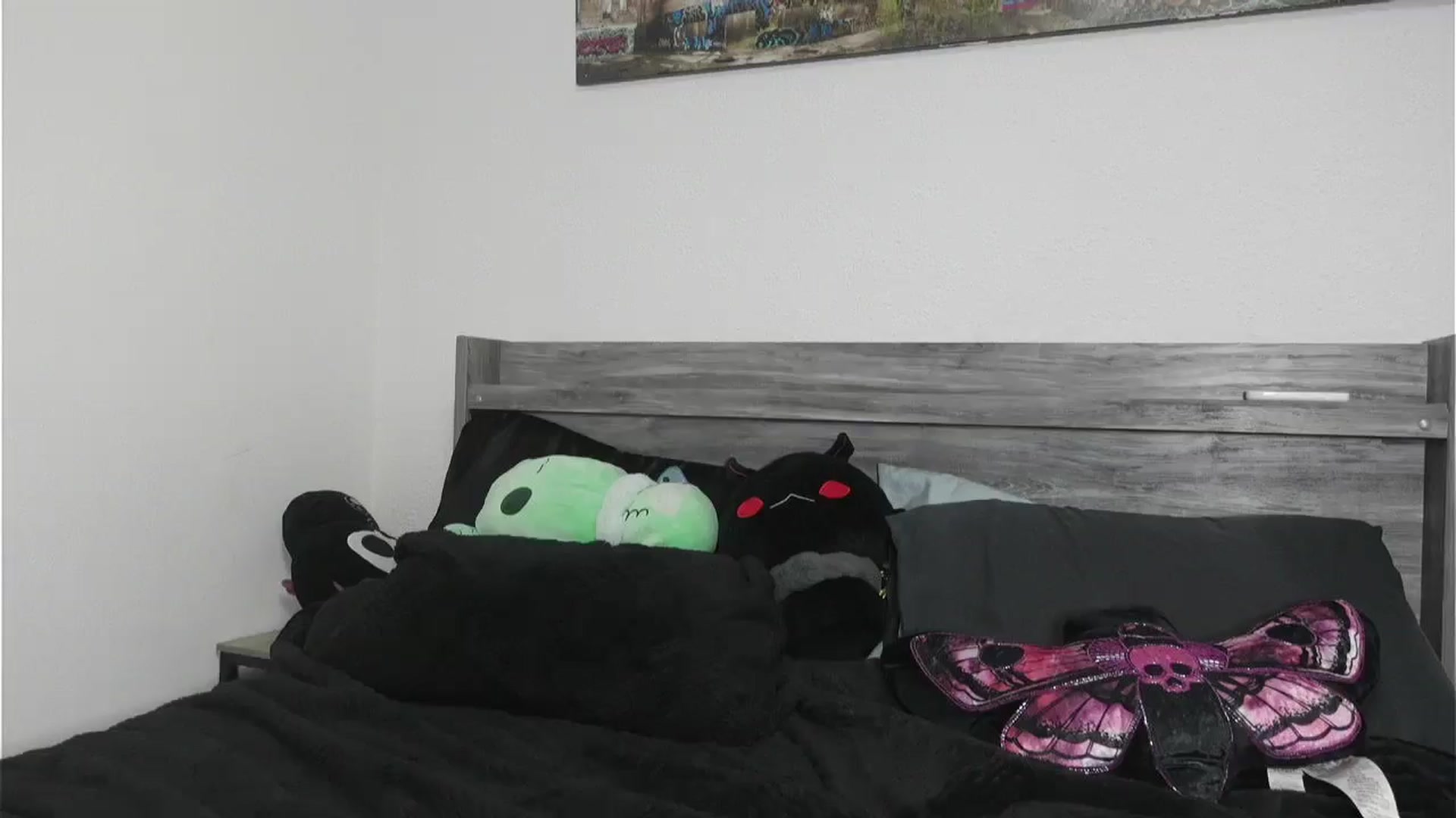 Gallery image thumbnail from Hxzel's myfreecams stream on, 03/10/2026, 01:53 image 17 of 20