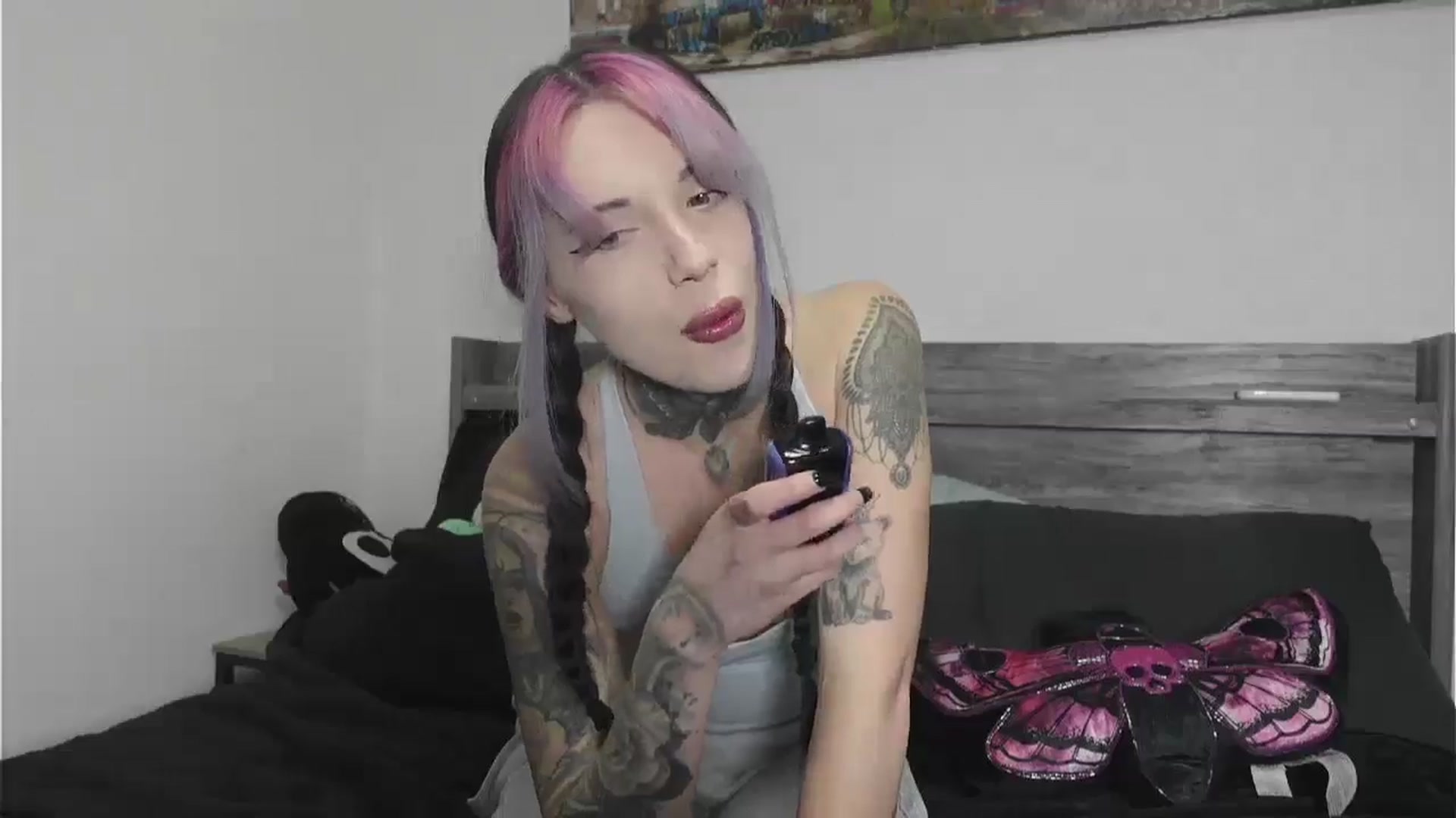Gallery image thumbnail from Hxzel's myfreecams stream on, 03/10/2026, 01:53 image 10 of 20