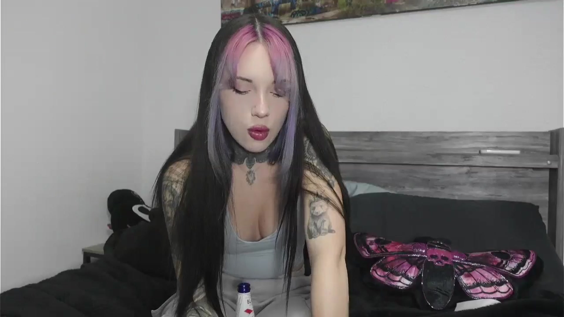Gallery image thumbnail from Hxzel's myfreecams stream on, 03/10/2026, 03:00 image 2 of 20