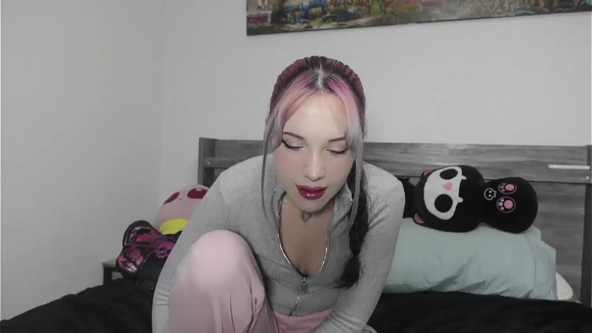 Gallery image thumbnail from Hxzel's myfreecams stream on, 03/25/2026, 03:09 image 7 of 20