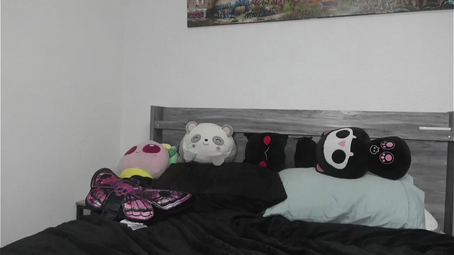Gallery image thumbnail from Hxzel's myfreecams stream on, 03/25/2026, 03:09 image 1 of 20