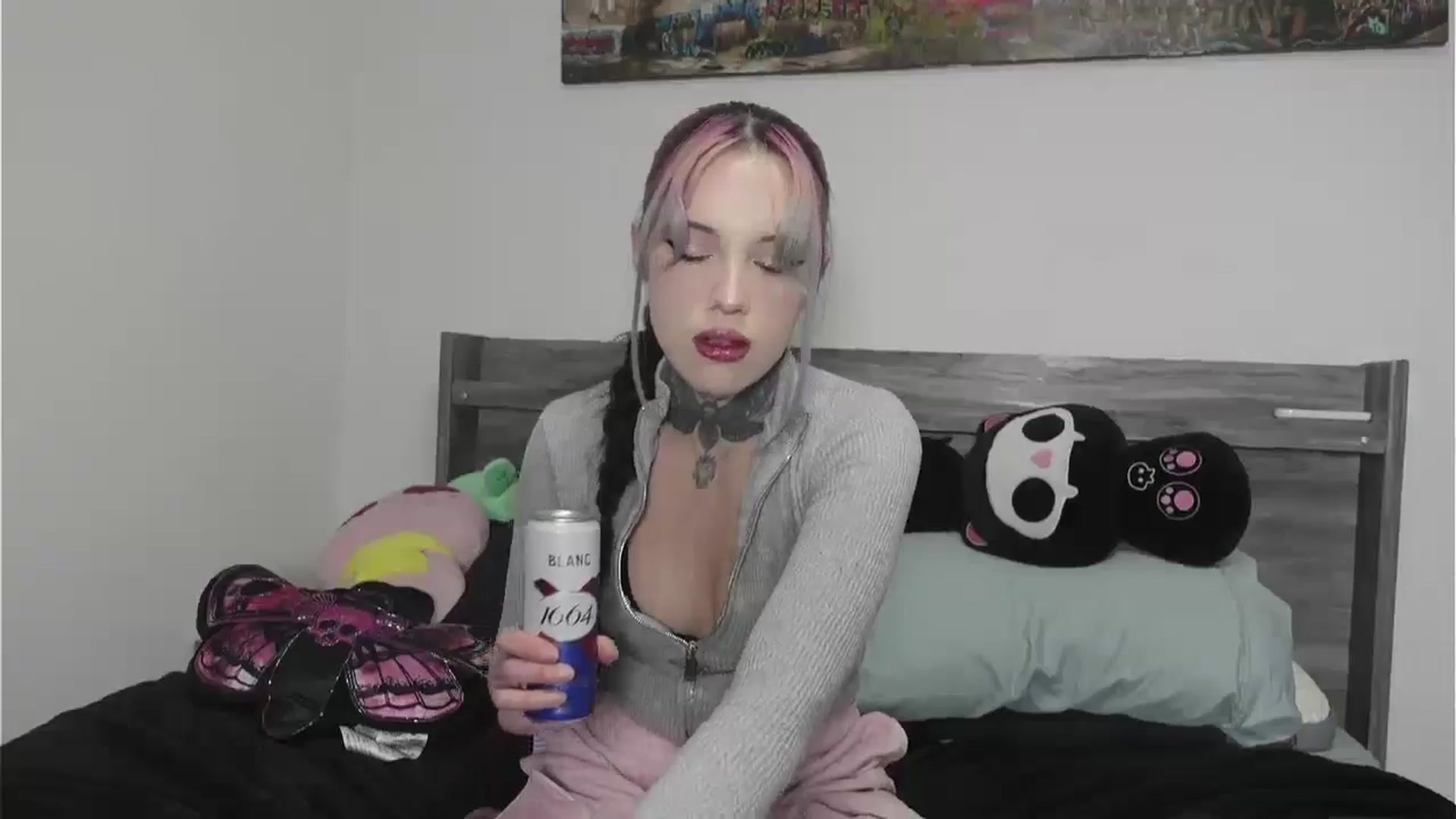 Gallery image thumbnail from Hxzel's myfreecams stream on, 03/25/2026, 04:25 image 15 of 20