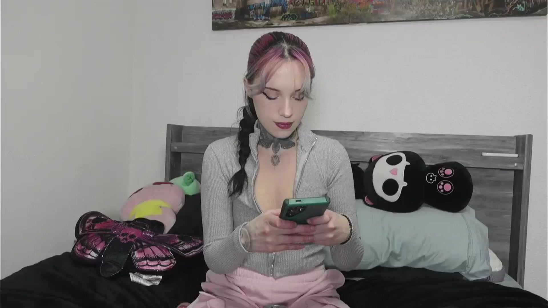 Gallery image thumbnail from Hxzel's myfreecams stream on, 03/25/2026, 04:25 image 12 of 20