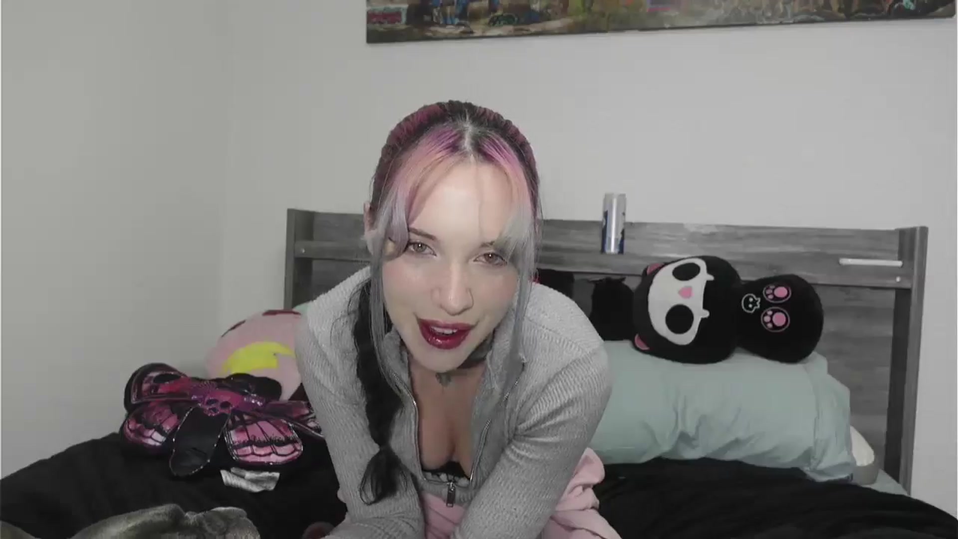 Gallery image thumbnail from Hxzel's myfreecams stream on, 03/25/2026, 04:25 image 7 of 20
