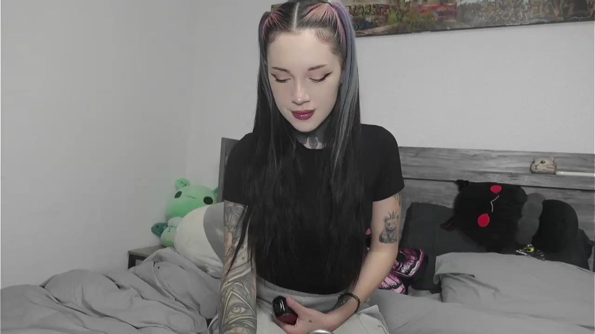 Gallery image thumbnail from Hxzel's myfreecams stream on, 04/08/2026, 03:44 image 10 of 20