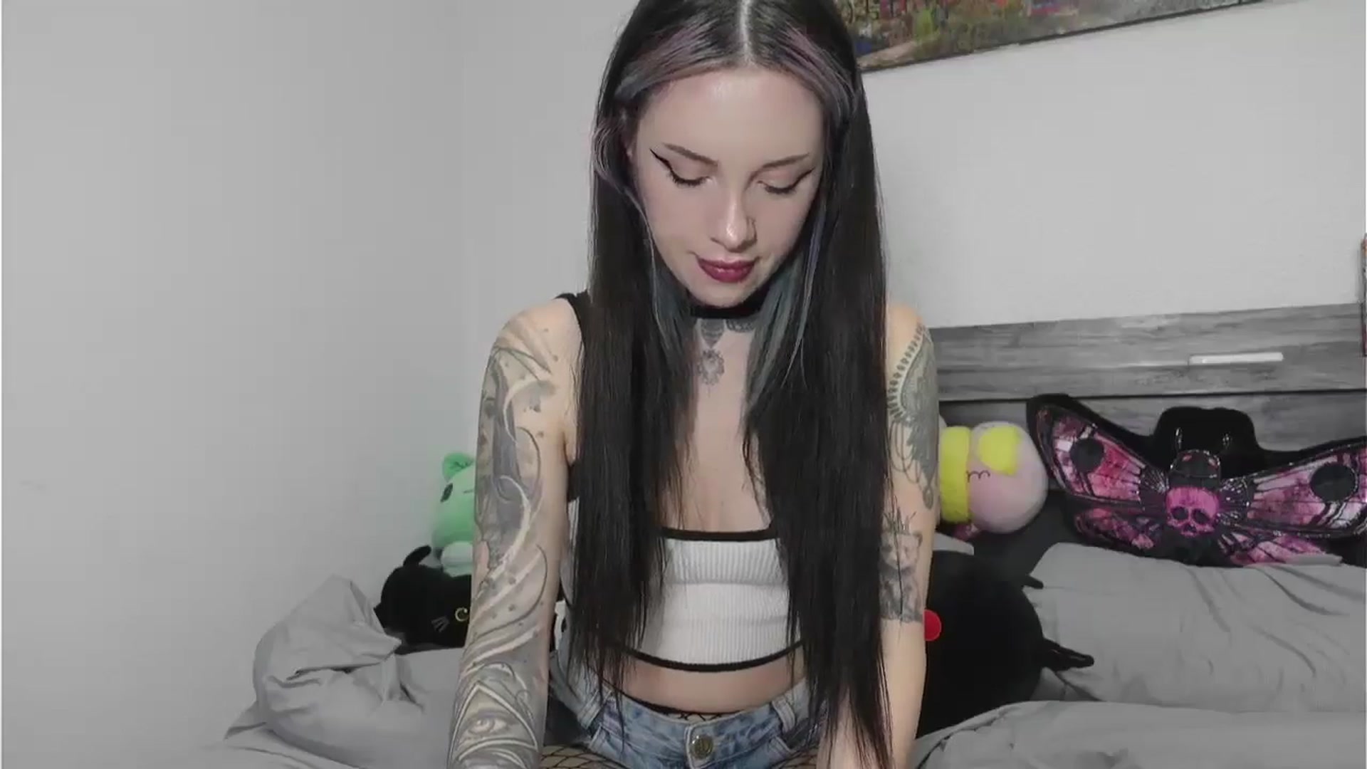 Gallery image thumbnail from Hxzel's myfreecams stream on, 04/23/2026, 04:01 image 3 of 20