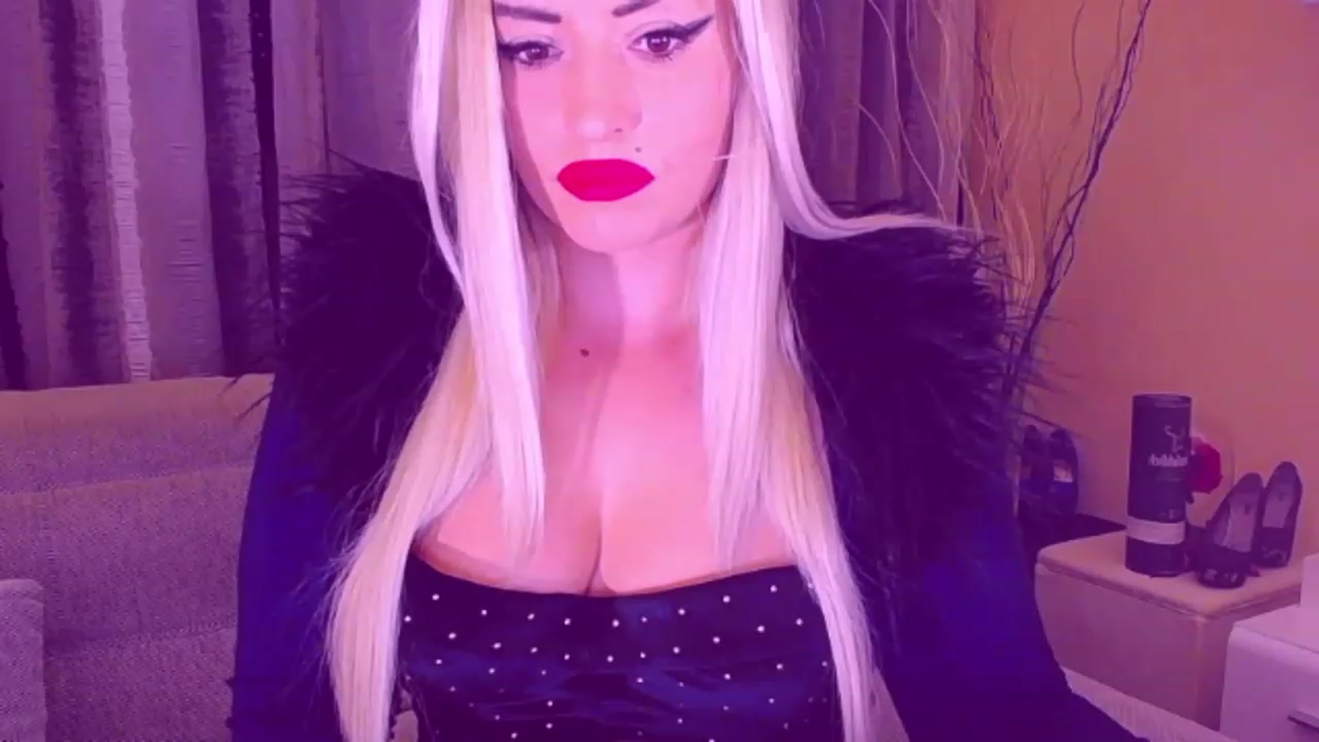Gallery image thumbnail from HypnoMistress's myfreecams stream on, 12/12/2022, 12:31 image 4 of 20