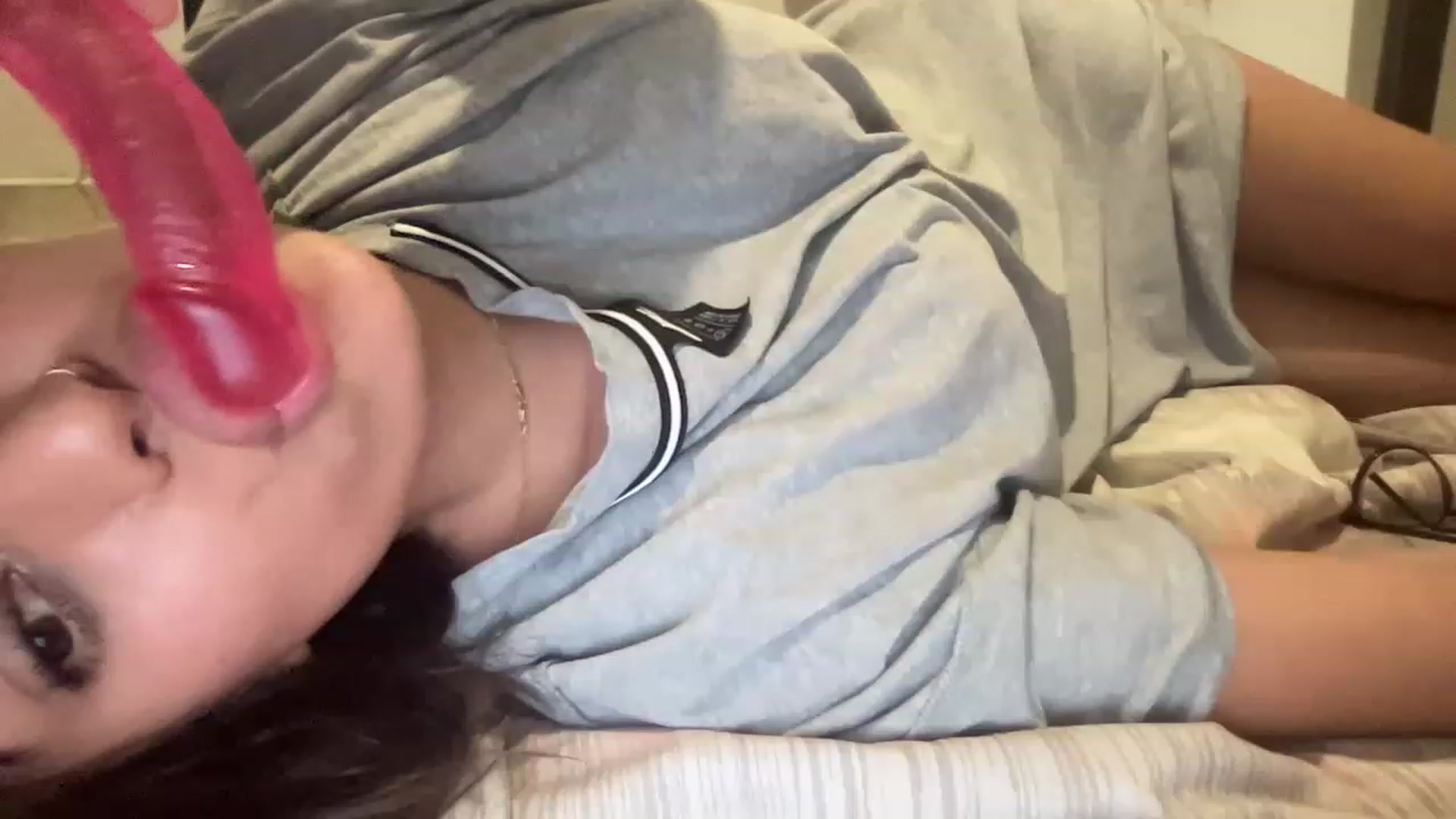 Gallery image thumbnail from IAbabe's myfreecams stream on, 04/26/2023, 23:48 image 11 of 20