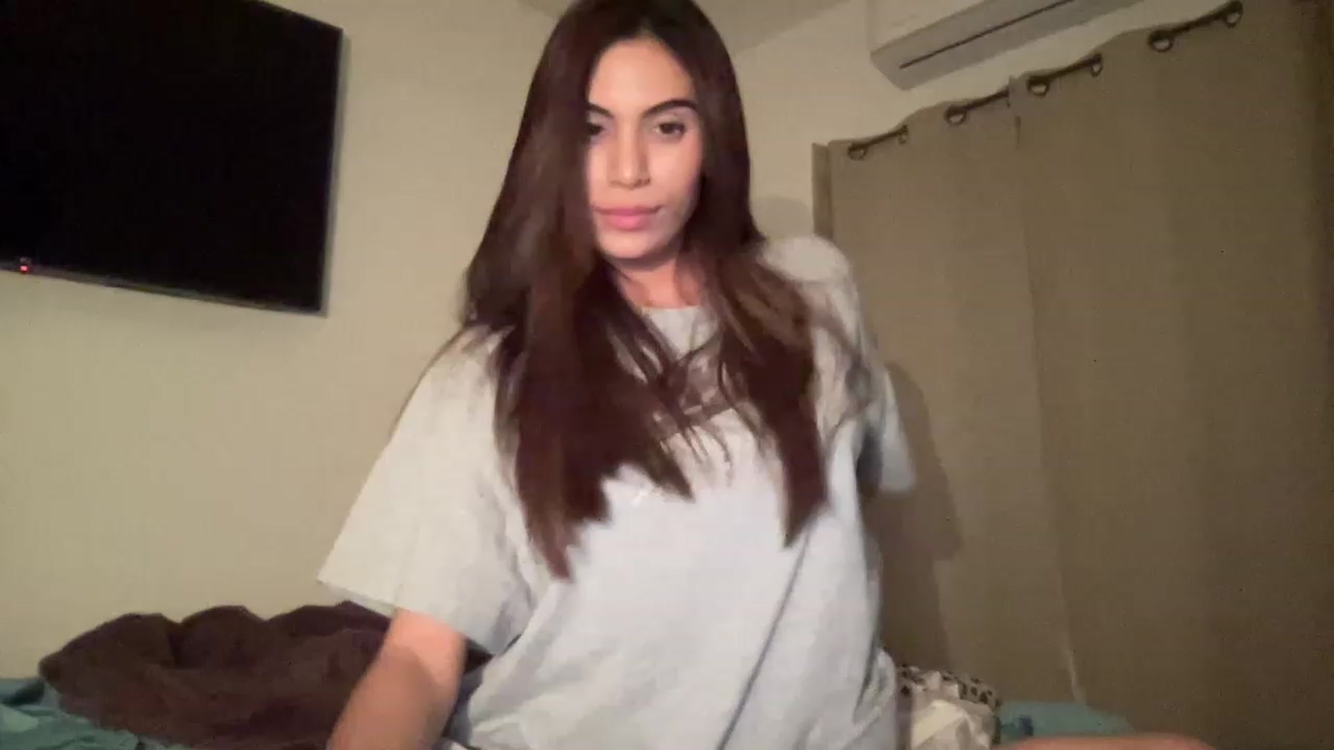 Gallery image thumbnail from IAbabe's myfreecams stream on, 06/18/2023, 09:43 image 4 of 20