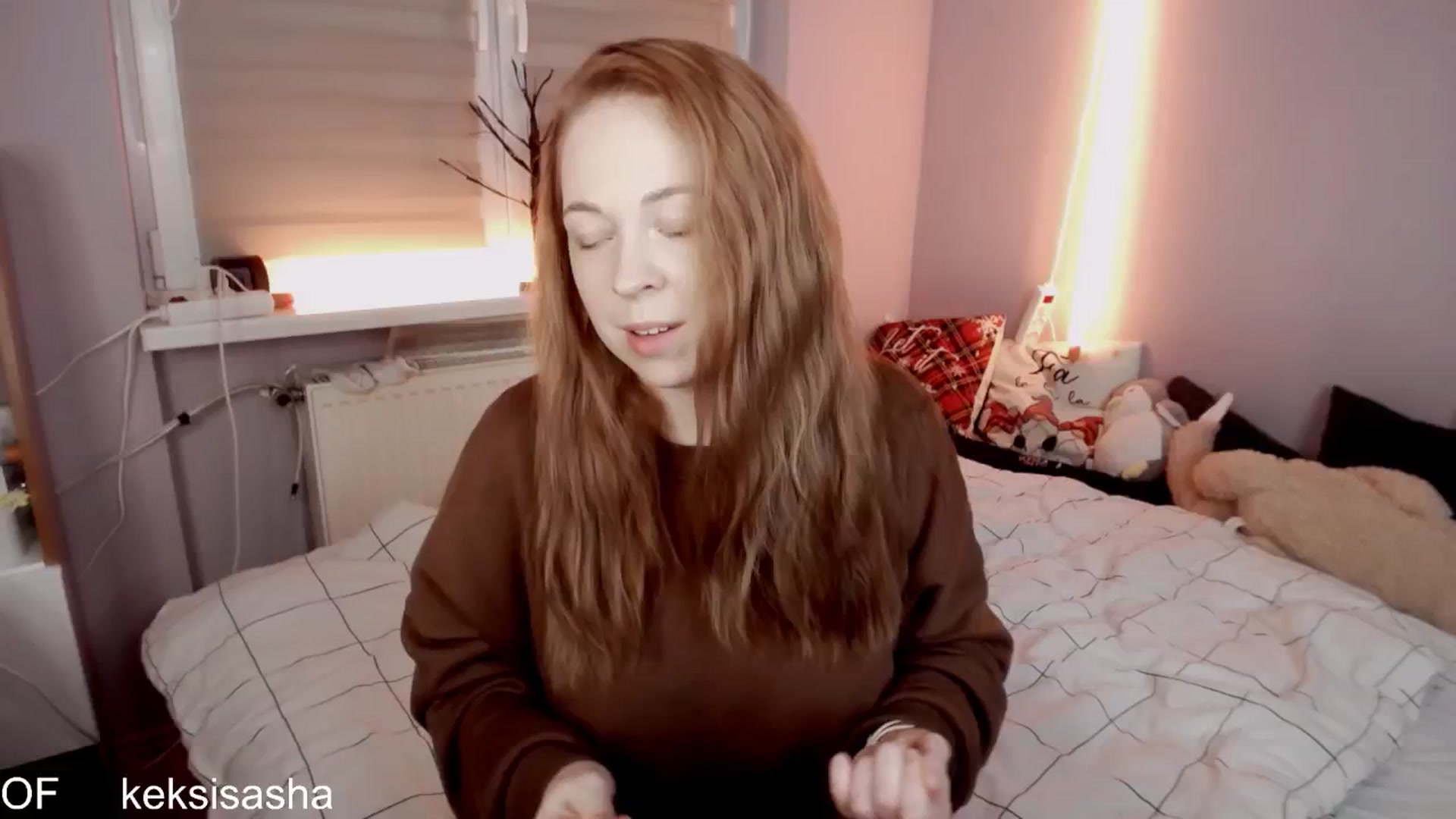 Gallery image thumbnail from ICurlyRed's myfreecams stream on, 12/25/2024, 16:33 image 5 of 20