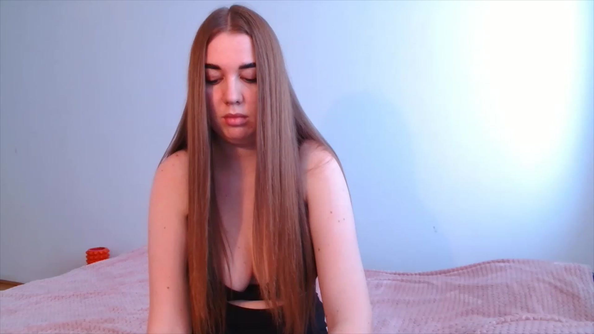 Gallery image thumbnail from IFlowersGirl's myfreecams stream on, 12/03/2022, 10:57 image 8 of 20