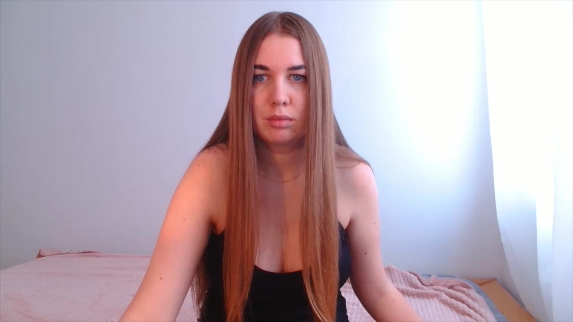 Gallery image thumbnail from IFlowersGirl's myfreecams stream on, 12/05/2022, 11:02 image 14 of 20