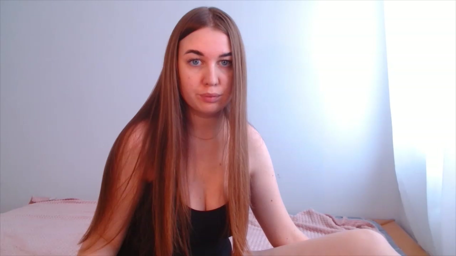 Gallery image thumbnail from IFlowersGirl's myfreecams stream on, 12/05/2022, 11:33 image 9 of 20