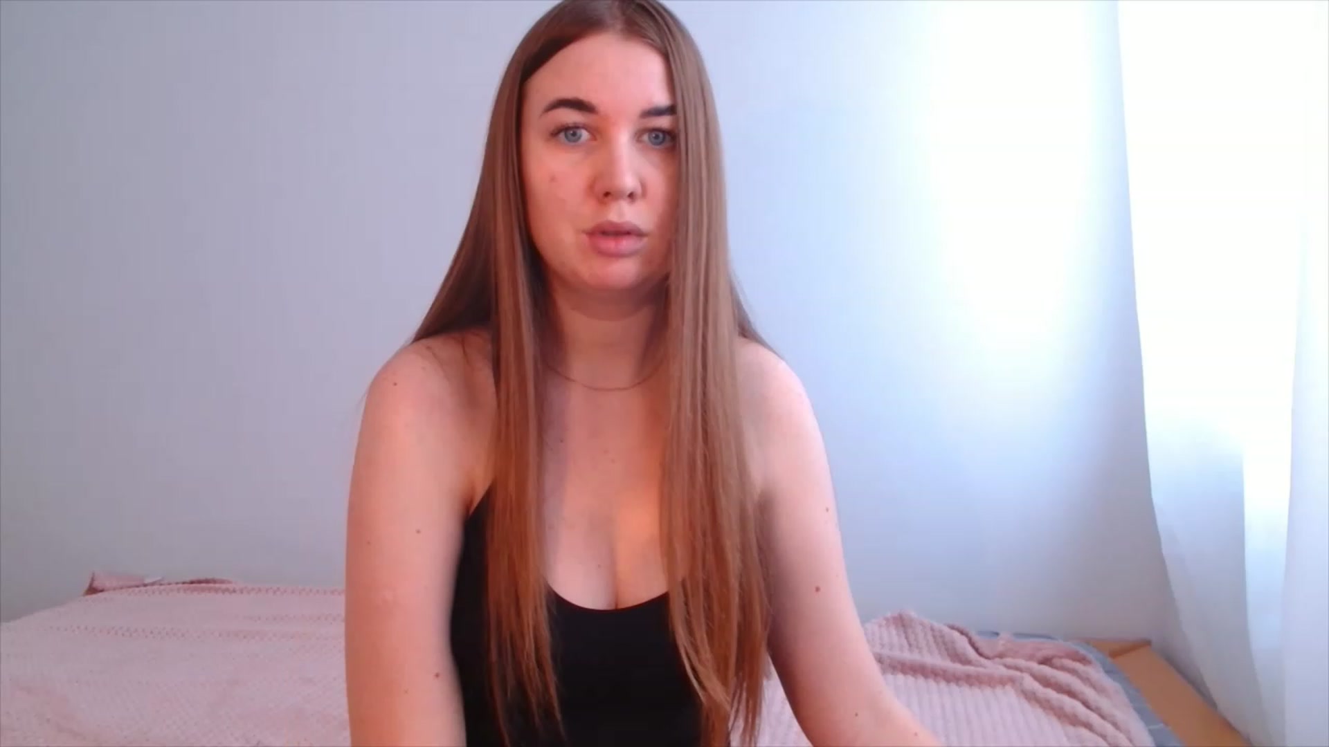 Gallery image thumbnail from IFlowersGirl's myfreecams stream on, 12/05/2022, 11:33 image 1 of 20