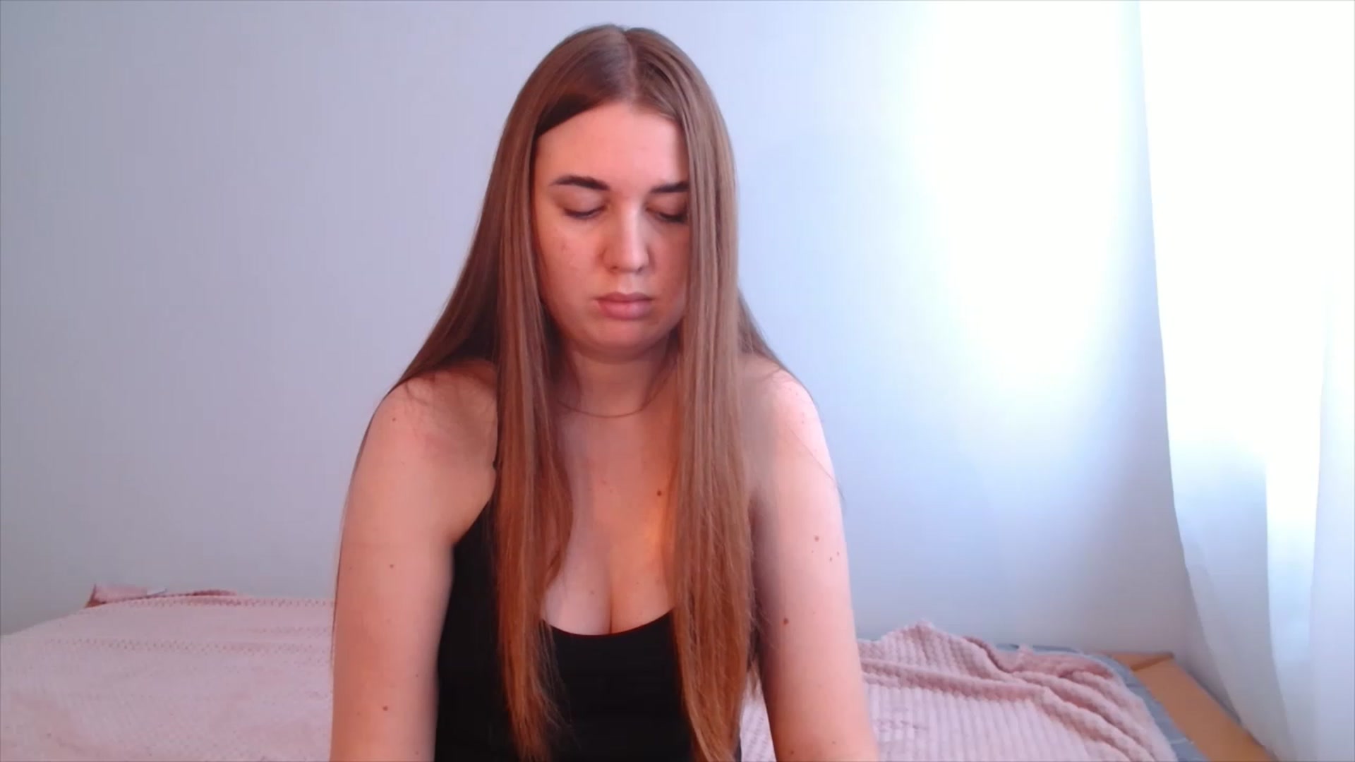 Gallery image thumbnail from IFlowersGirl's myfreecams stream on, 12/05/2022, 11:33 image 5 of 20