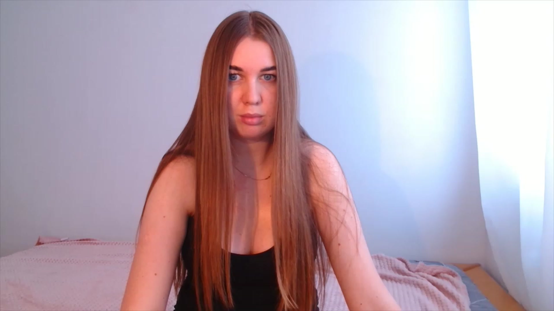 Gallery image thumbnail from IFlowersGirl's myfreecams stream on, 12/05/2022, 12:02 image 12 of 20