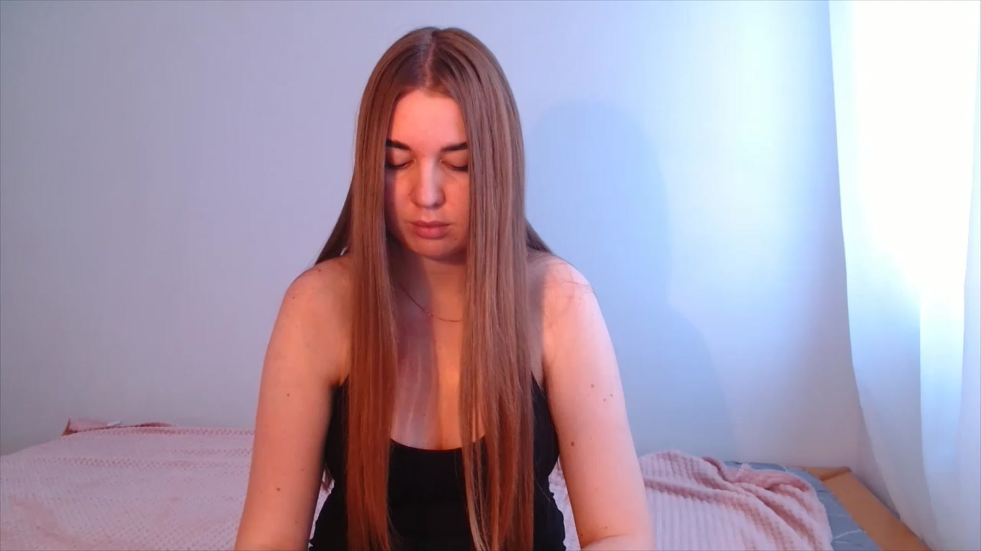 Gallery image thumbnail from IFlowersGirl's myfreecams stream on, 12/05/2022, 12:02 image 20 of 20