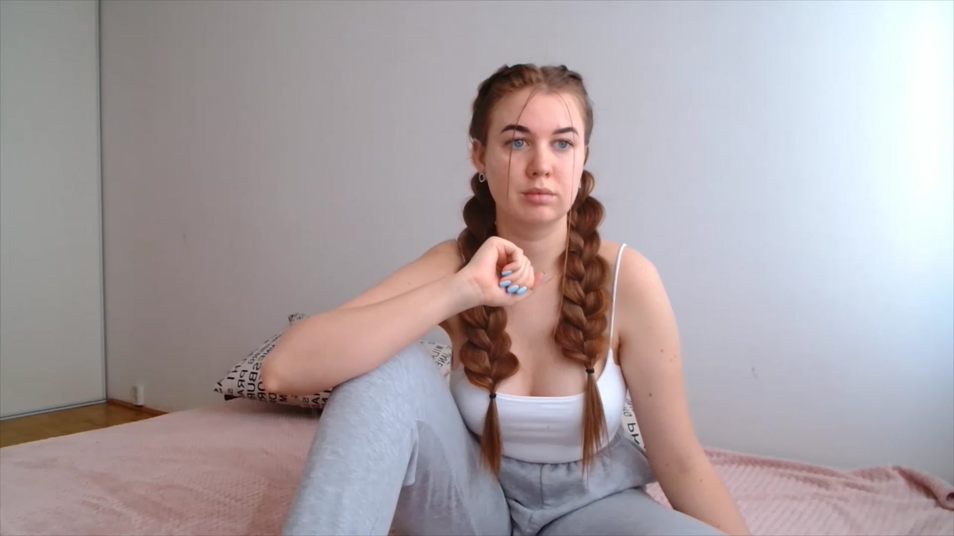 Gallery image thumbnail from IFlowersGirl's myfreecams stream on, 12/09/2022, 11:07 image 19 of 20