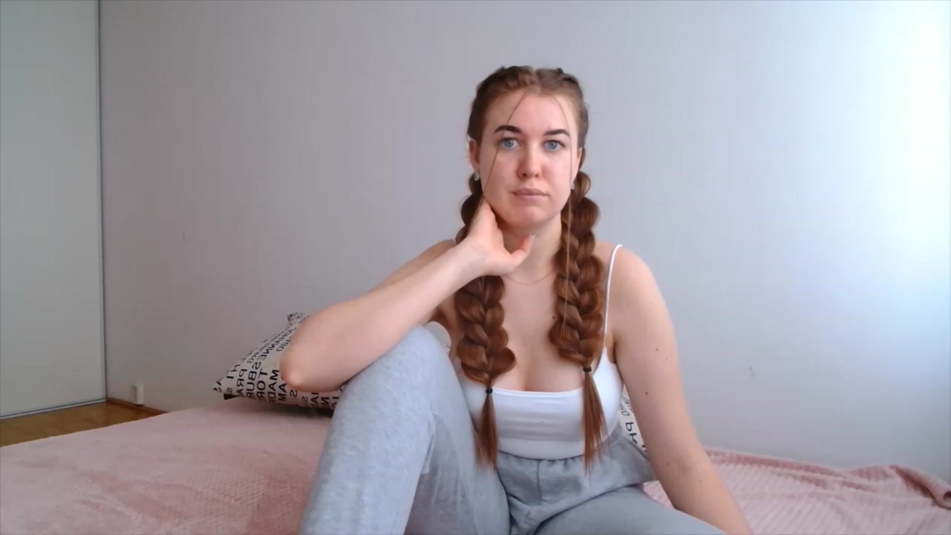 Gallery image thumbnail from IFlowersGirl's myfreecams stream on, 12/09/2022, 11:07 image 16 of 20