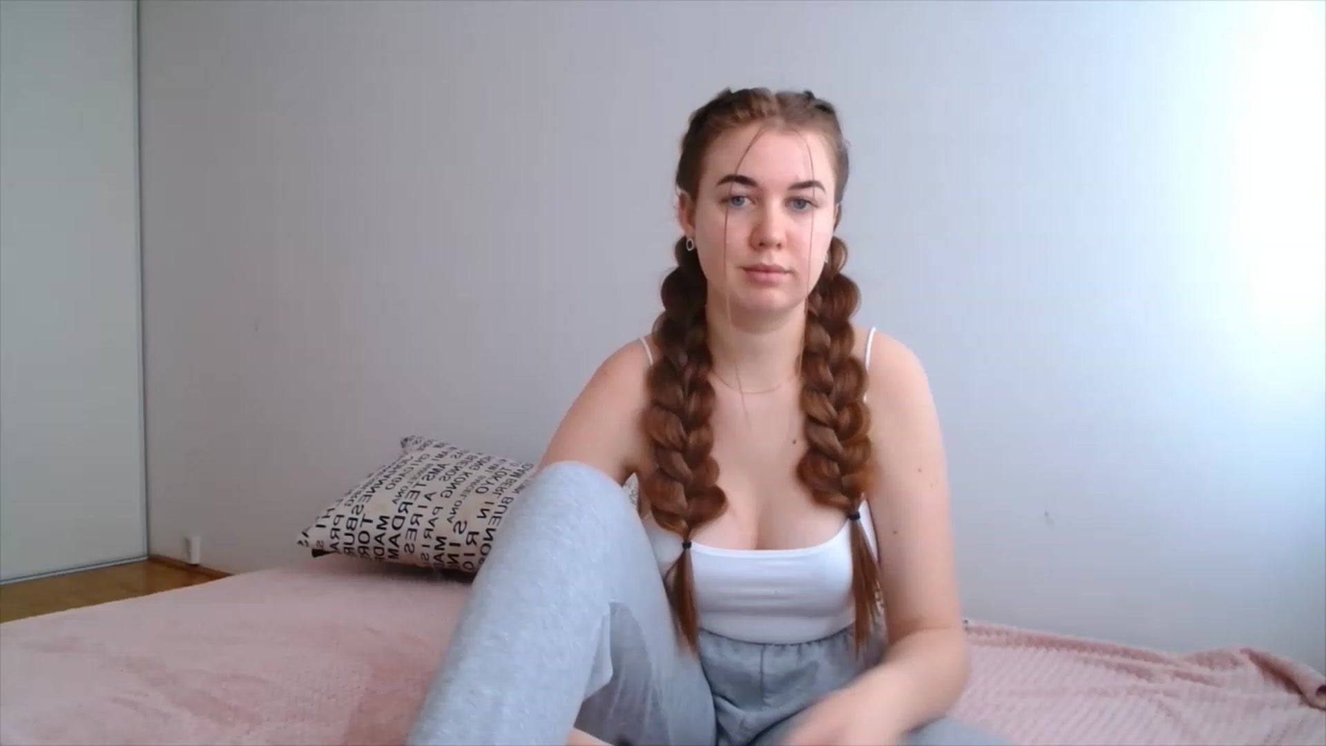 Gallery image thumbnail from IFlowersGirl's myfreecams stream on, 12/09/2022, 11:07 image 14 of 20