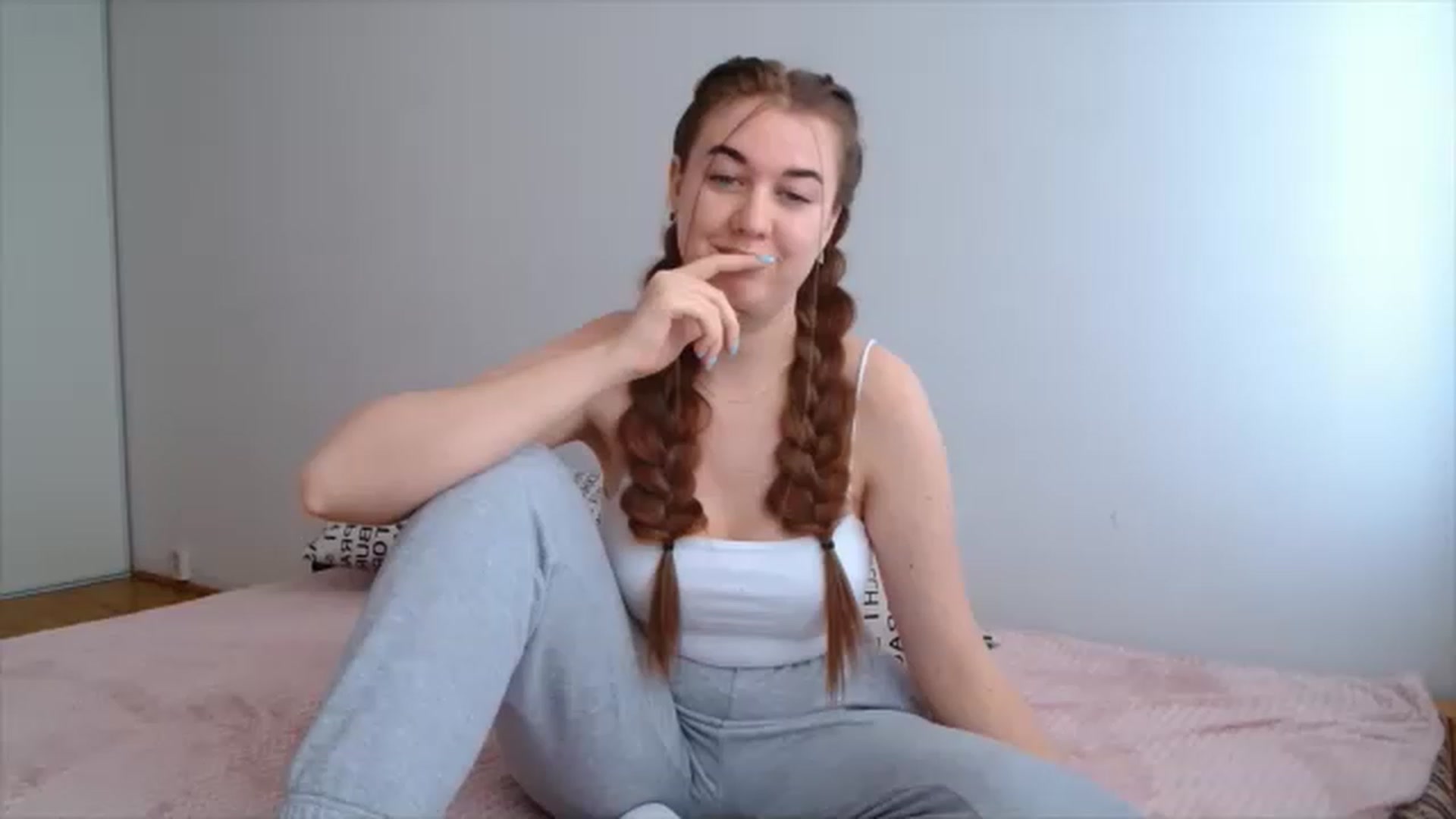 Gallery image thumbnail from IFlowersGirl's myfreecams stream on, 12/09/2022, 11:48 image 1 of 20