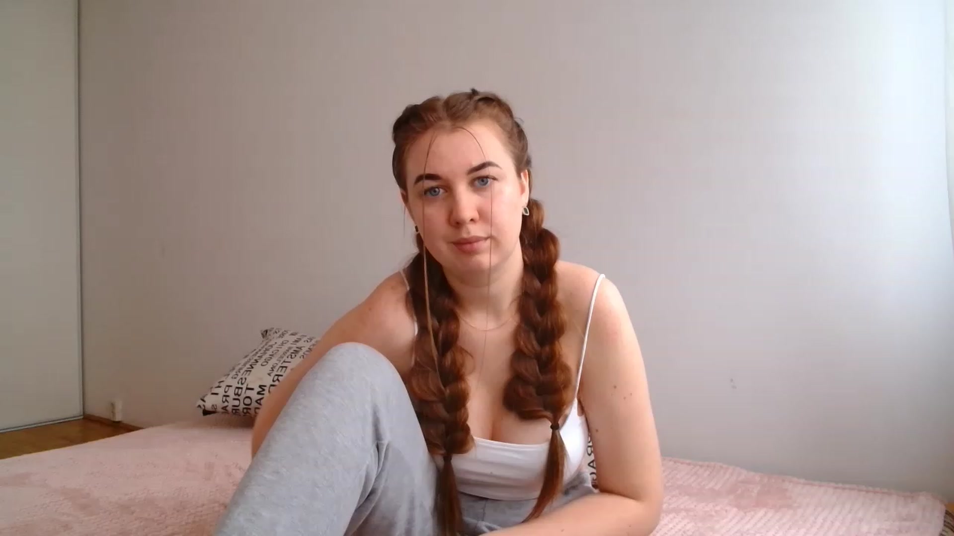 Gallery image thumbnail from IFlowersGirl's myfreecams stream on, 12/09/2022, 12:06 image 3 of 20