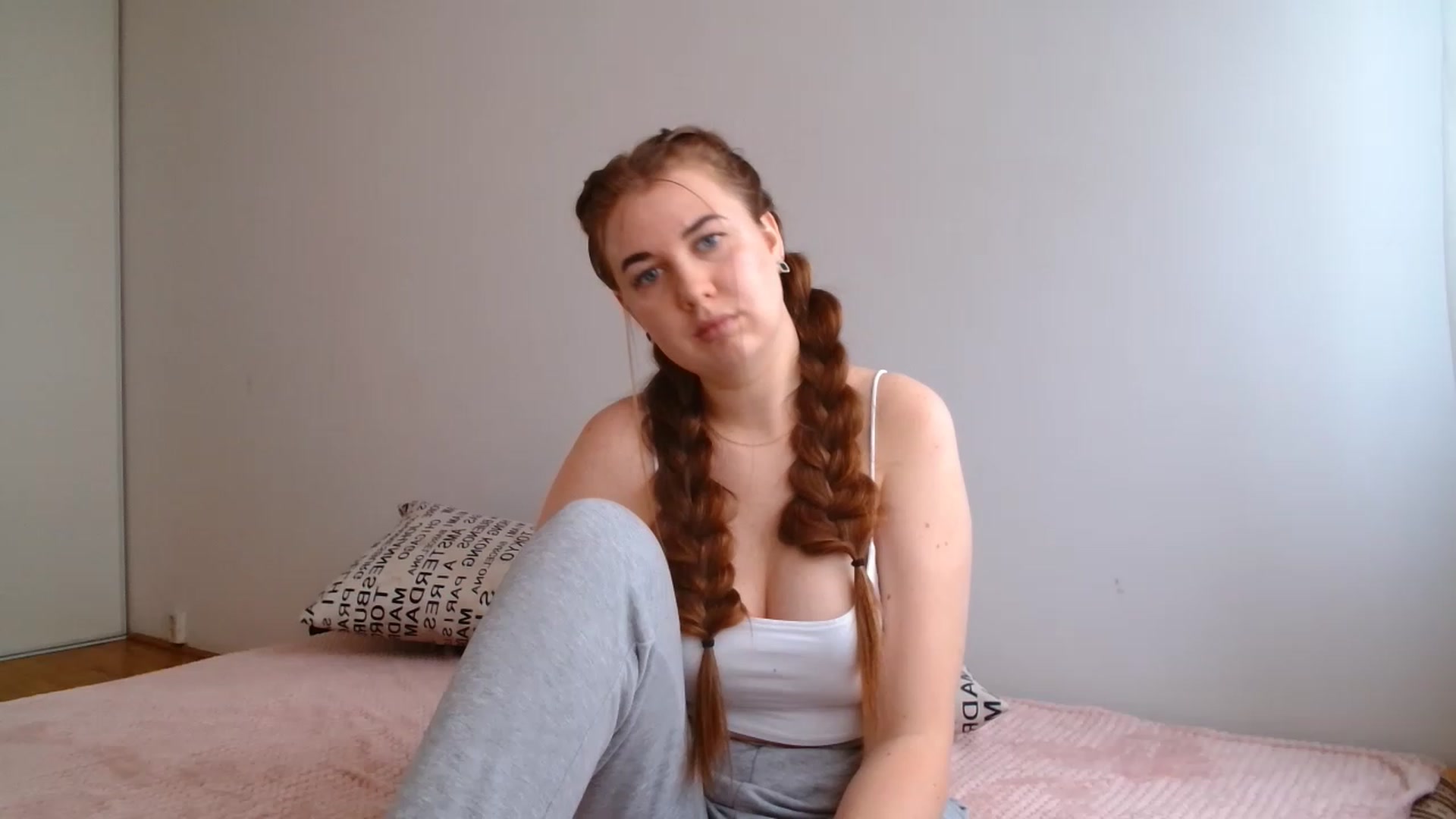 Gallery image thumbnail from IFlowersGirl's myfreecams stream on, 12/09/2022, 12:06 image 14 of 20