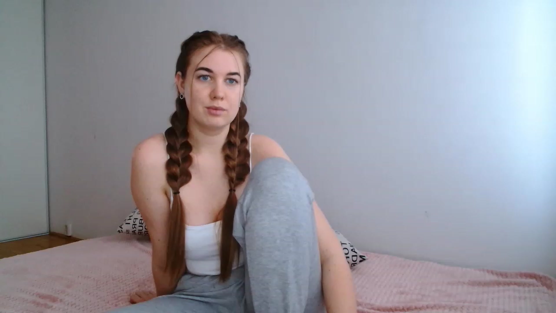 Gallery image thumbnail from IFlowersGirl's myfreecams stream on, 12/09/2022, 13:16 image 7 of 20