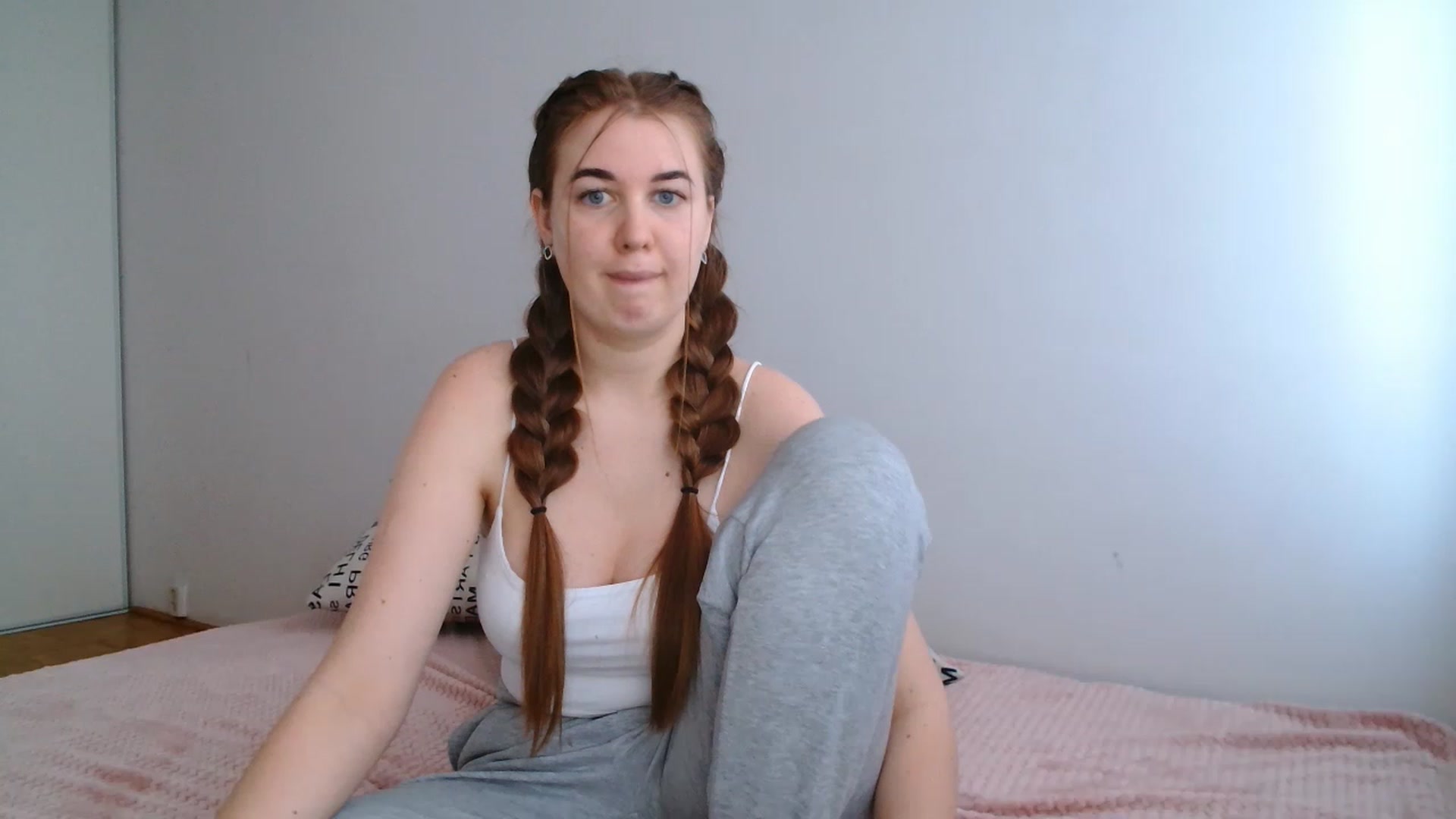 Gallery image thumbnail from IFlowersGirl's myfreecams stream on, 12/09/2022, 13:16 image 10 of 20