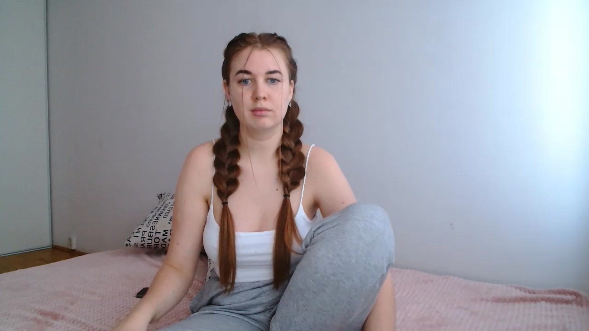 Gallery image thumbnail from IFlowersGirl's myfreecams stream on, 12/09/2022, 13:16 image 18 of 20