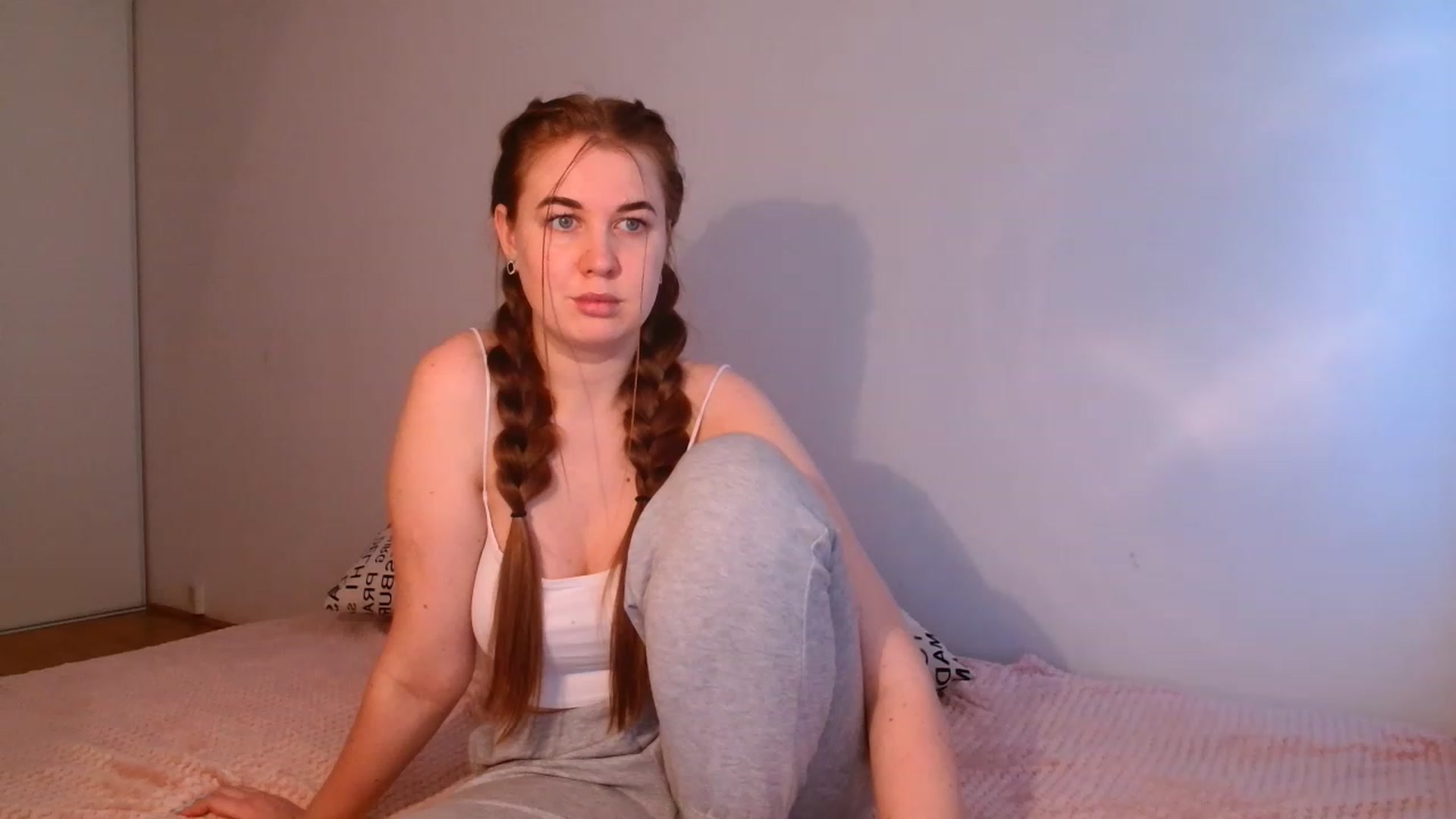 Gallery image thumbnail from IFlowersGirl's myfreecams stream on, 12/09/2022, 13:35 image 2 of 20