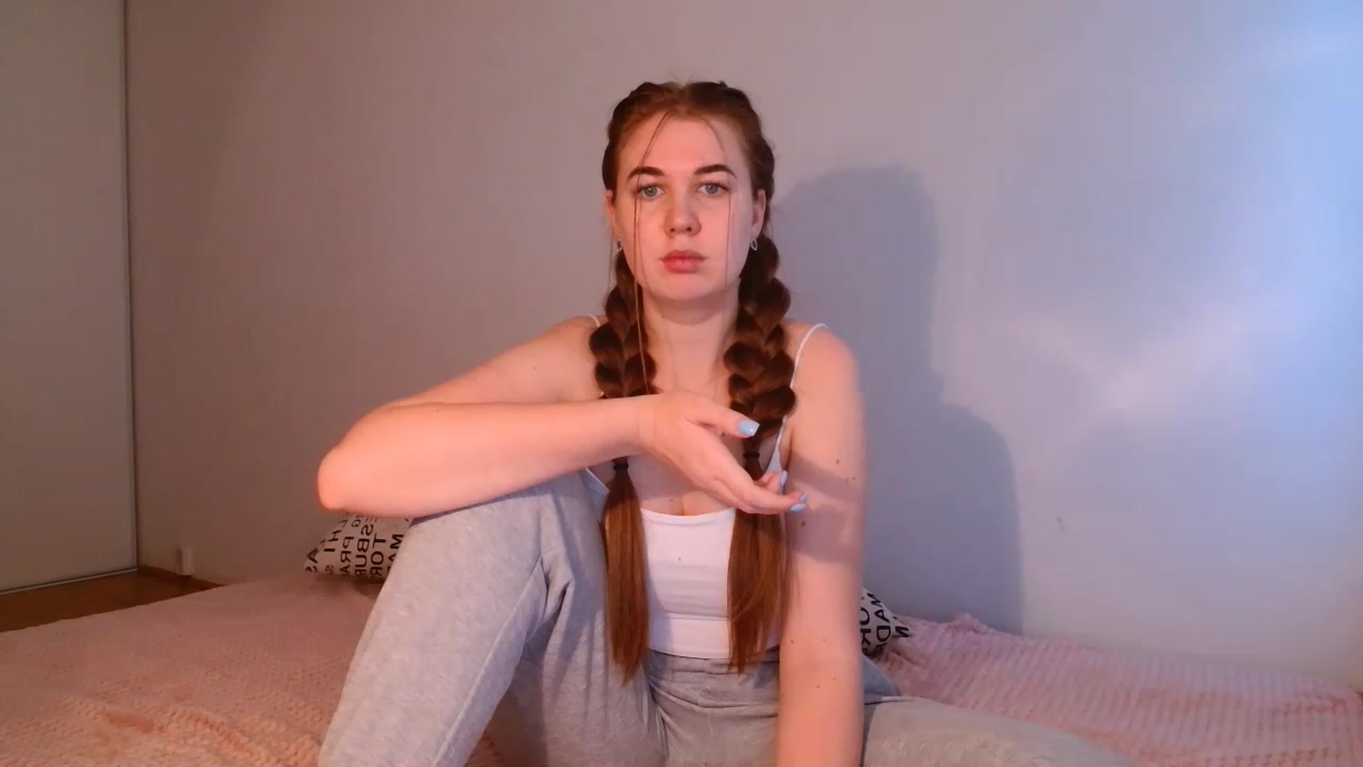 Gallery image thumbnail from IFlowersGirl's myfreecams stream on, 12/09/2022, 13:35 image 5 of 20