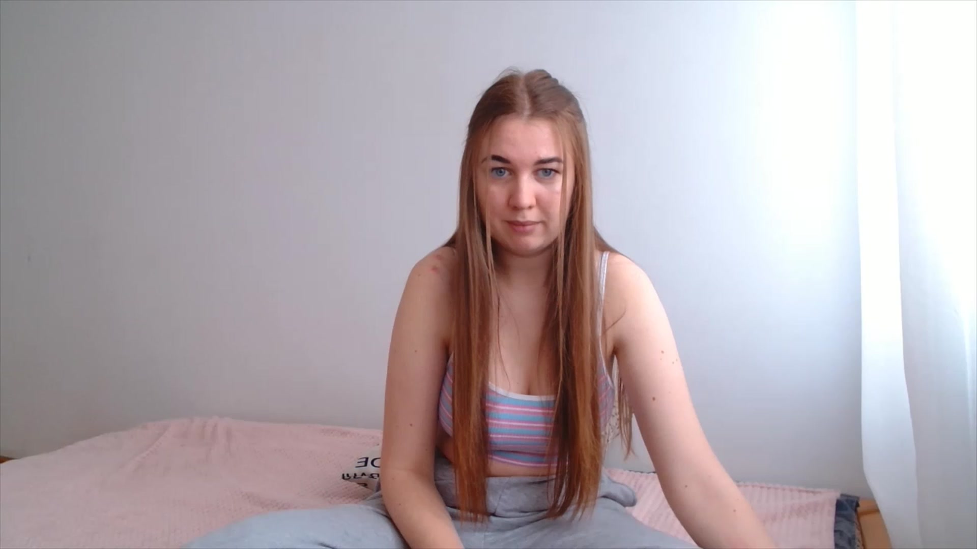 Gallery image thumbnail from IFlowersGirl's myfreecams stream on, 12/11/2022, 09:37 image 7 of 20