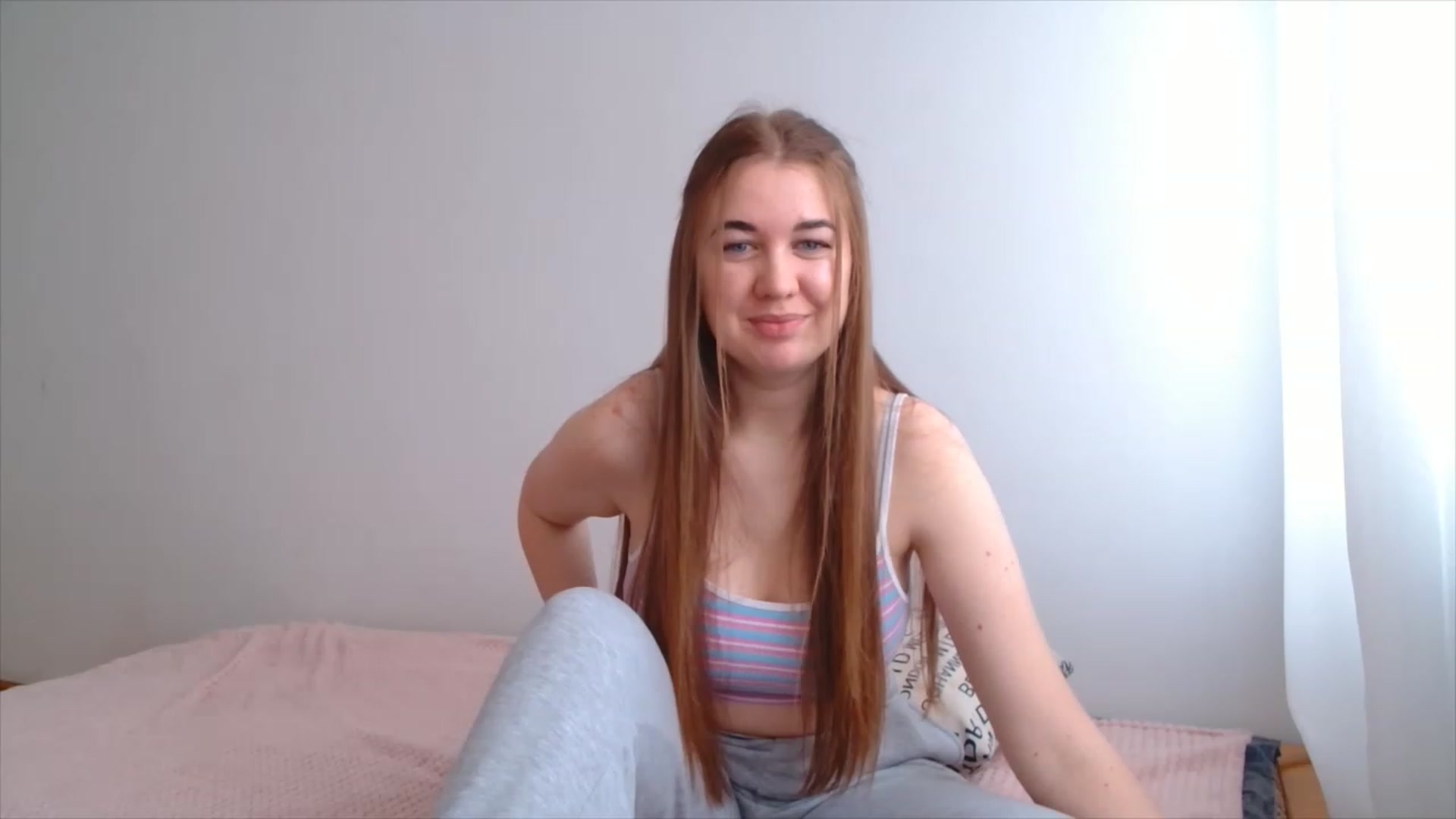 Gallery image thumbnail from IFlowersGirl's myfreecams stream on, 12/11/2022, 09:37 image 15 of 20
