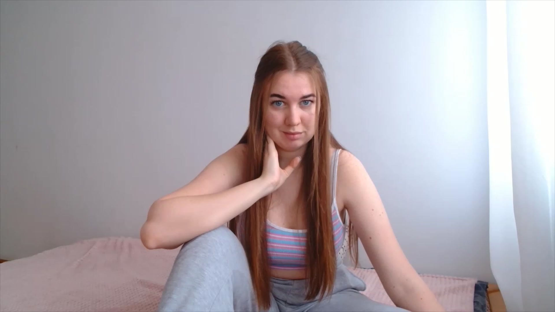 Gallery image thumbnail from IFlowersGirl's myfreecams stream on, 12/11/2022, 09:37 image 11 of 20