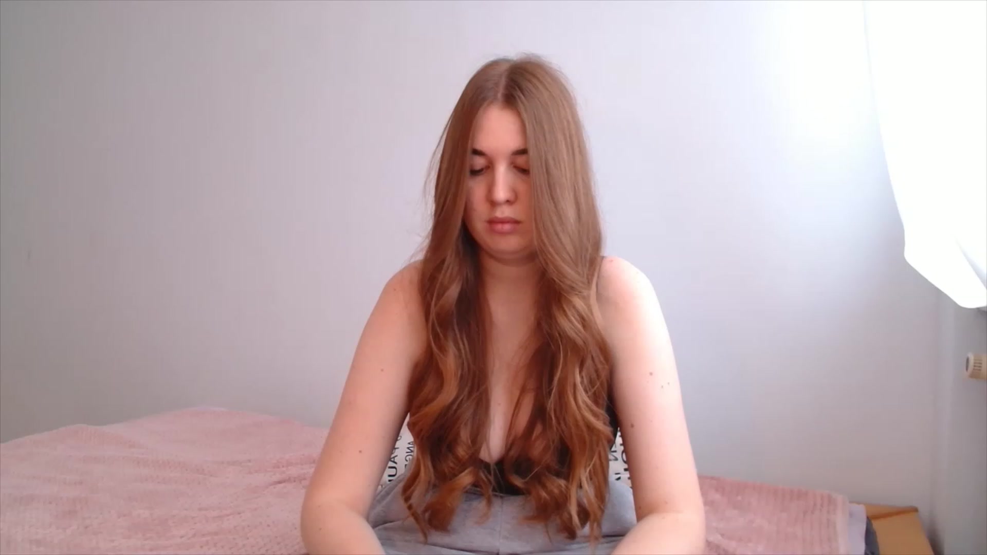 Gallery image thumbnail from IFlowersGirl's myfreecams stream on, 12/16/2022, 12:08 image 8 of 20