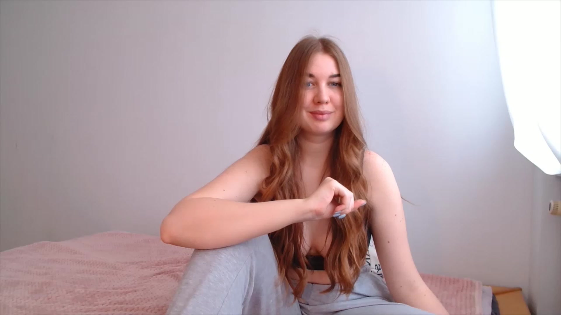 Gallery image thumbnail from IFlowersGirl's myfreecams stream on, 12/16/2022, 12:08 image 15 of 20