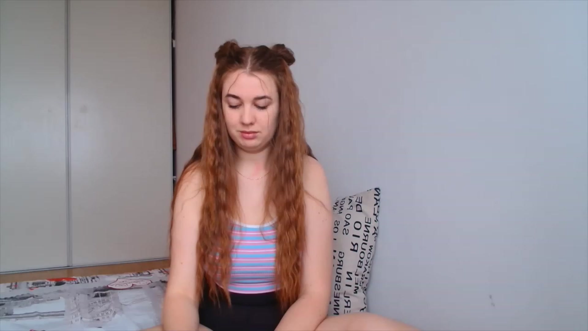 Gallery image thumbnail from IFlowersGirl's myfreecams stream on, 12/22/2022, 10:47 image 7 of 20